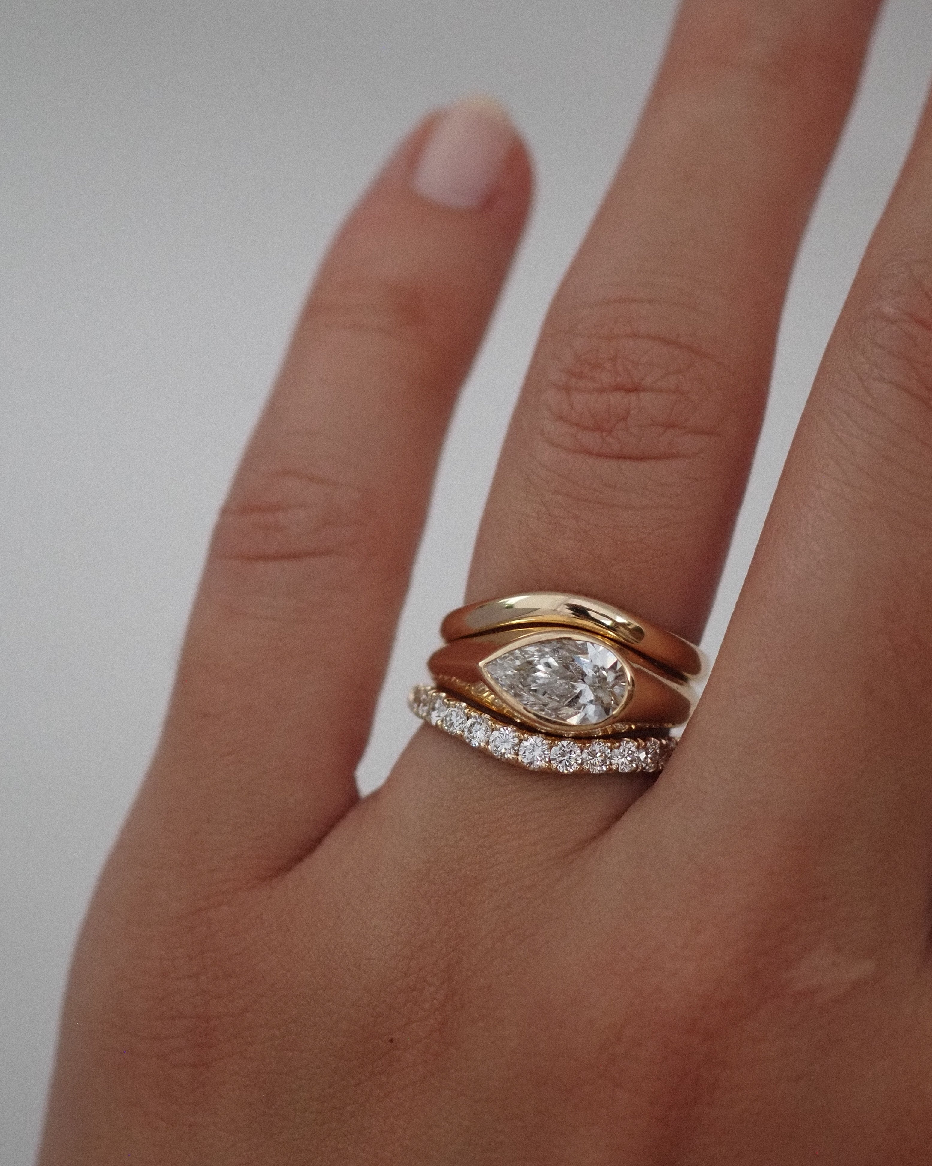 IRIS RING - DIAMONDS