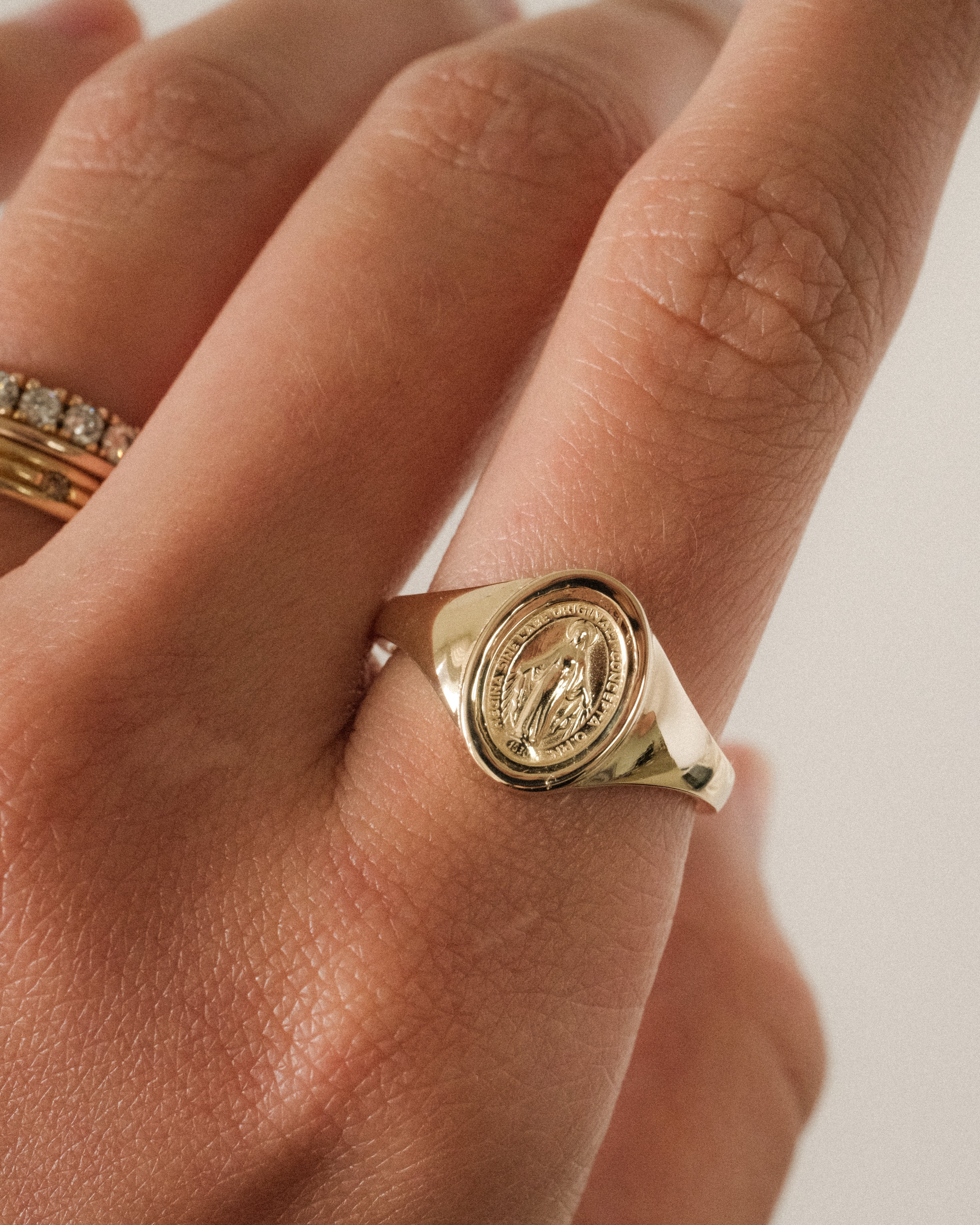 HOLY MEDAL SIGNET RING