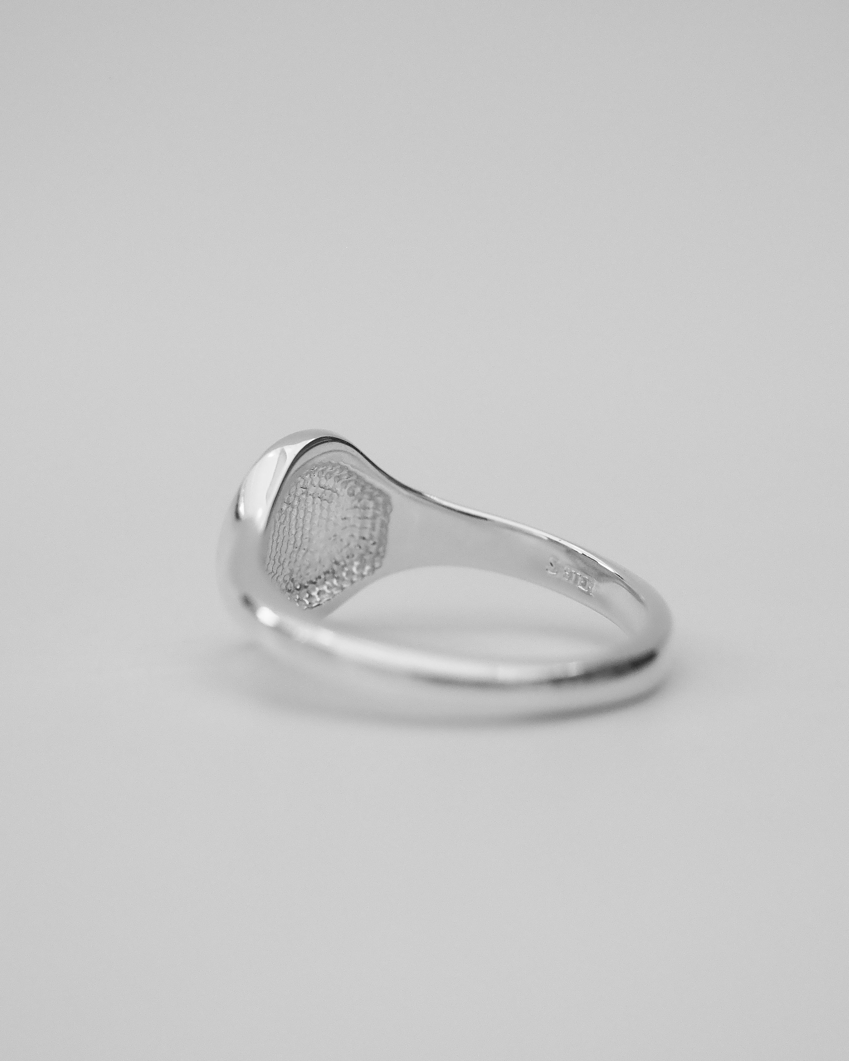 CHERUB ANGEL SIGNET RING