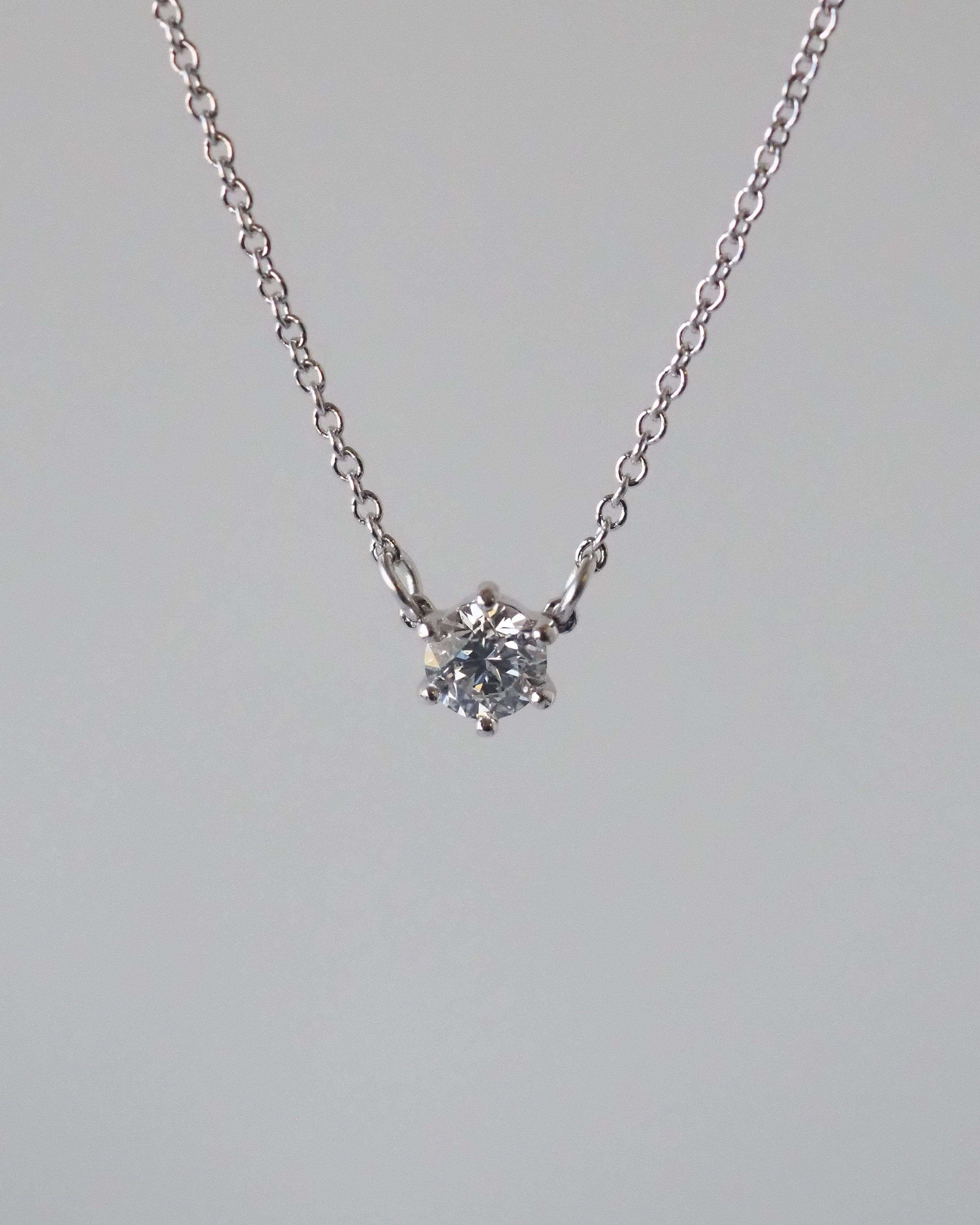 NUR NECKLACE GIA NATURAL DIAMOND