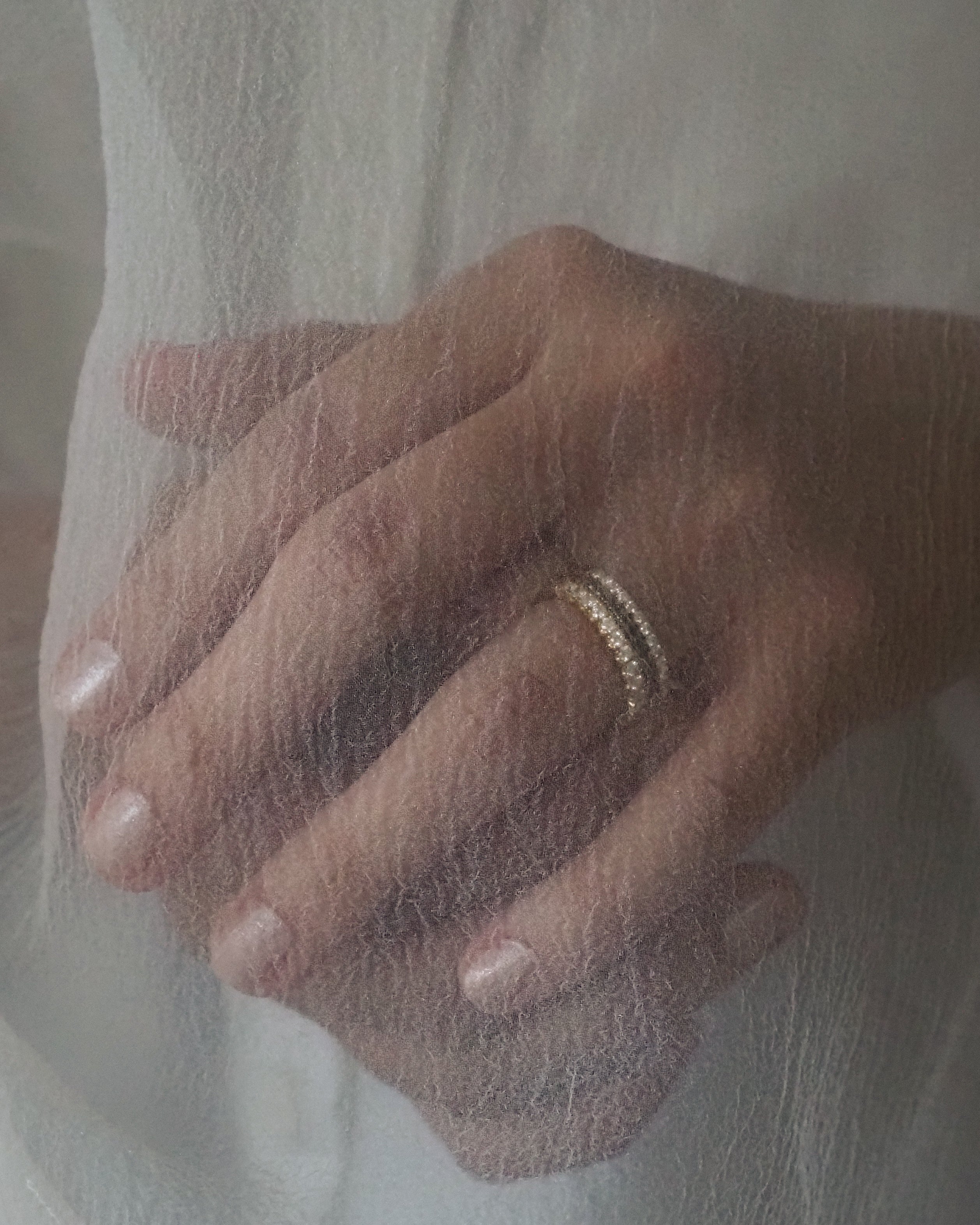 CASTLE RING - BLACK DIAMONDS