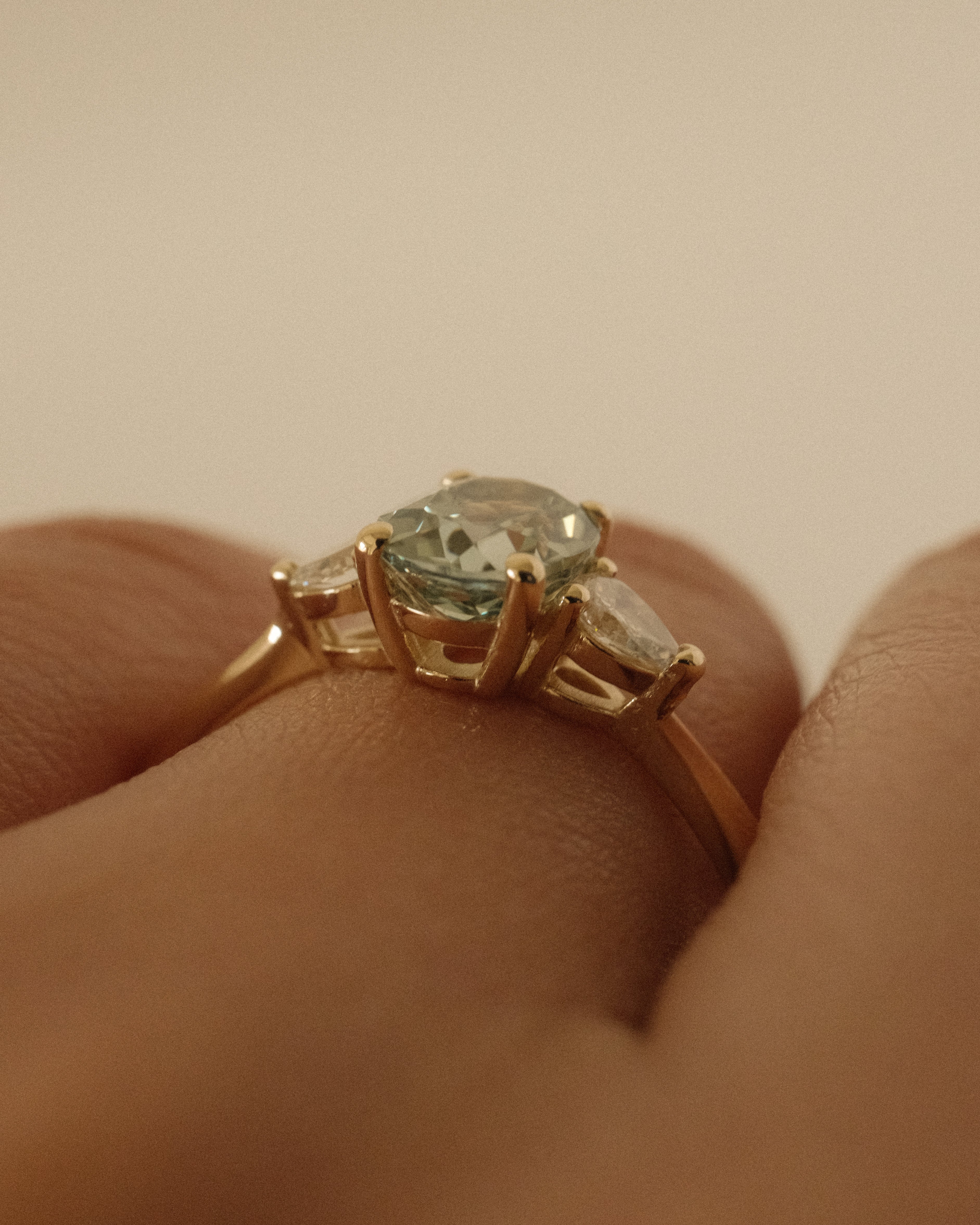 CRISTINE RING - 1.60ct OVAL GREEN SAPPHIRE