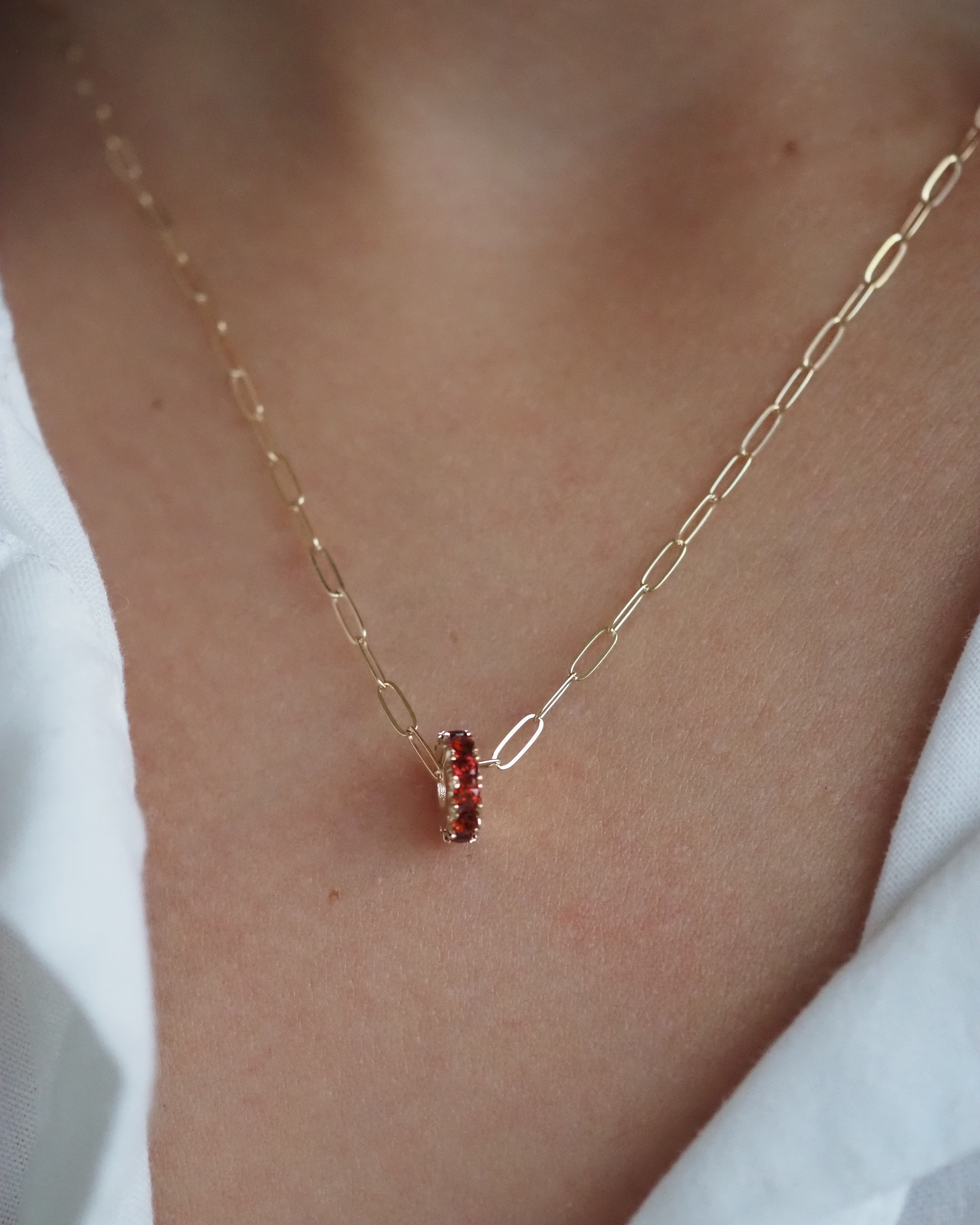 THE RONDELLE GARNETS