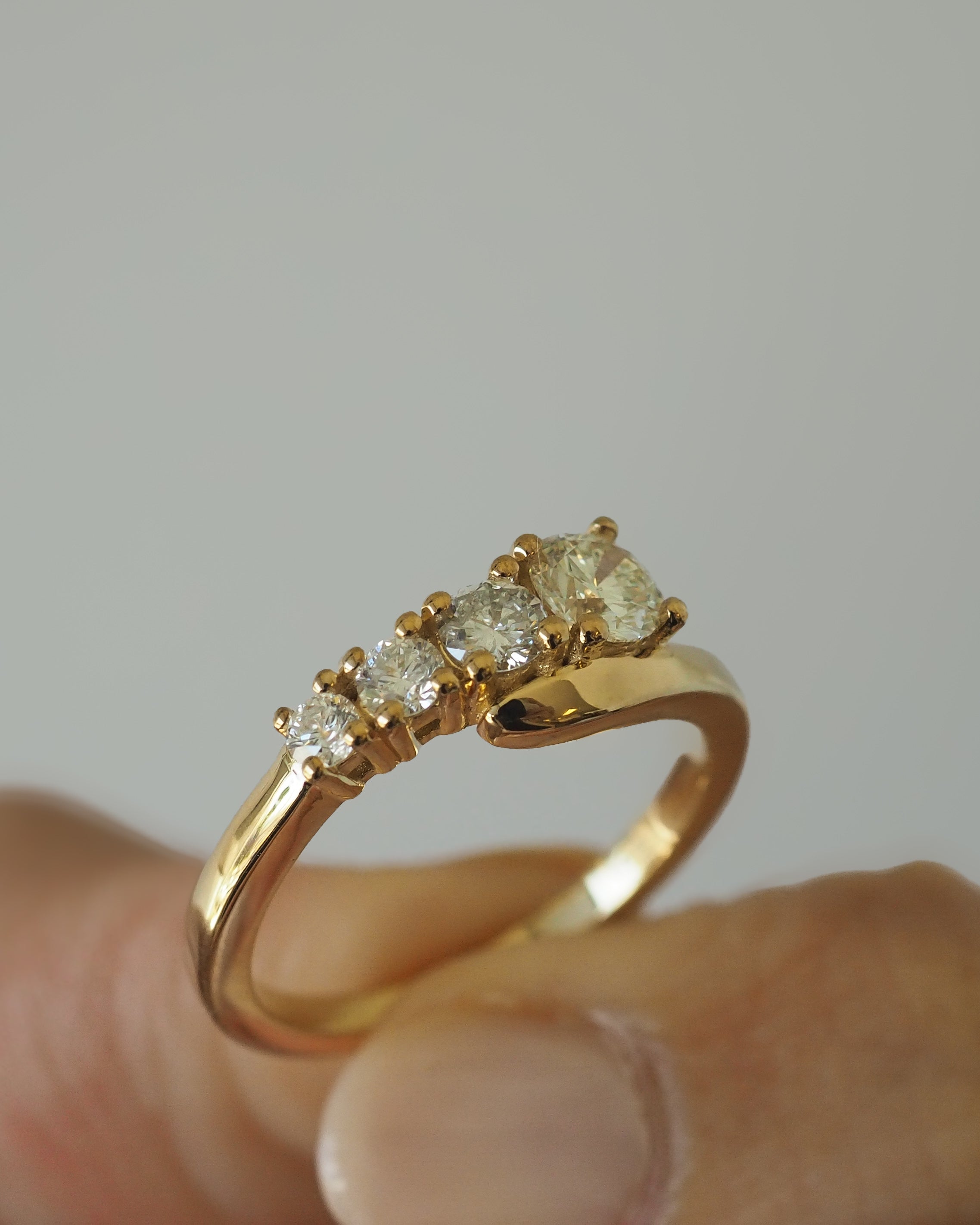 4 DIAMONDS ENGAGEMENT RING