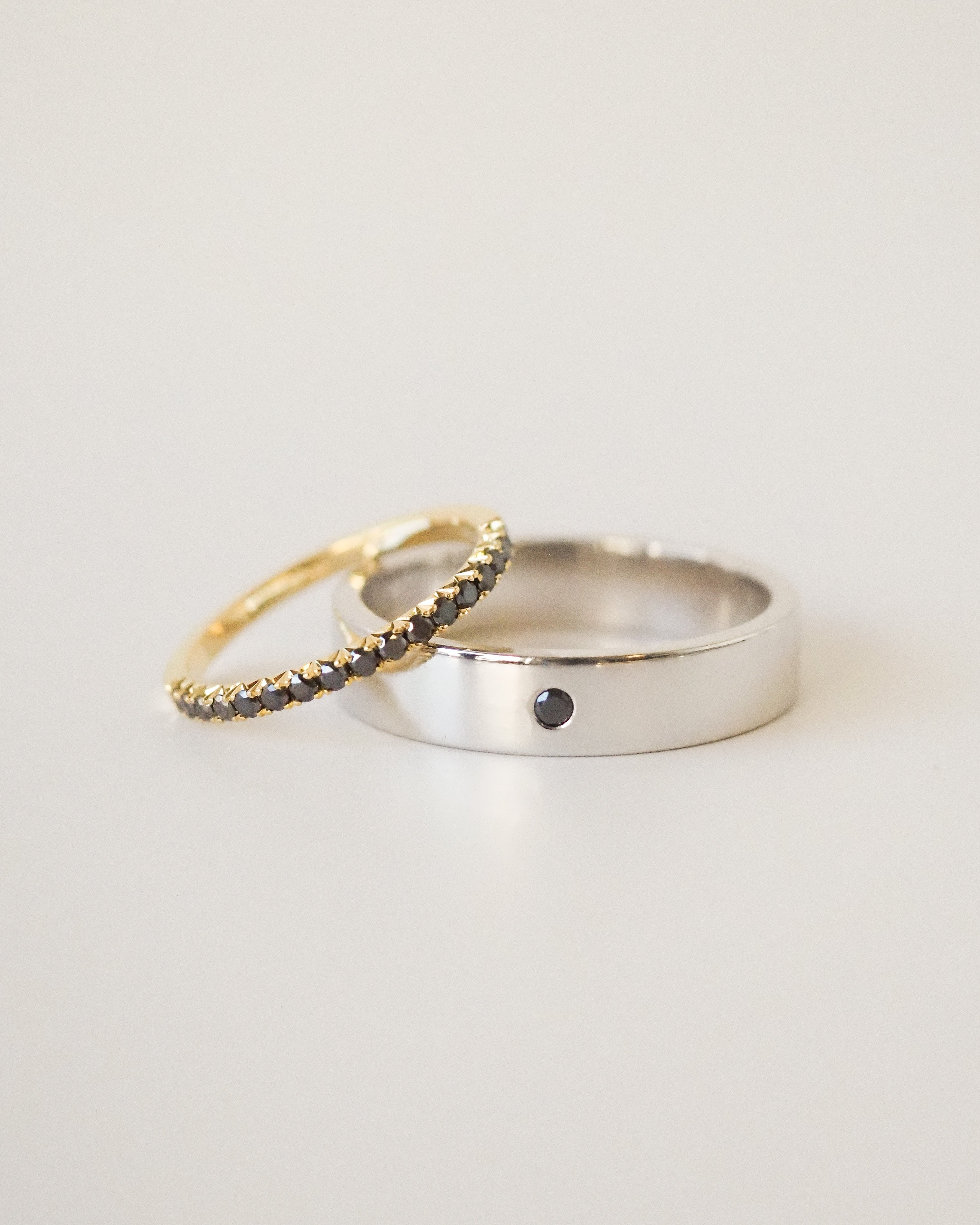 CASTLE RING - BLACK DIAMONDS