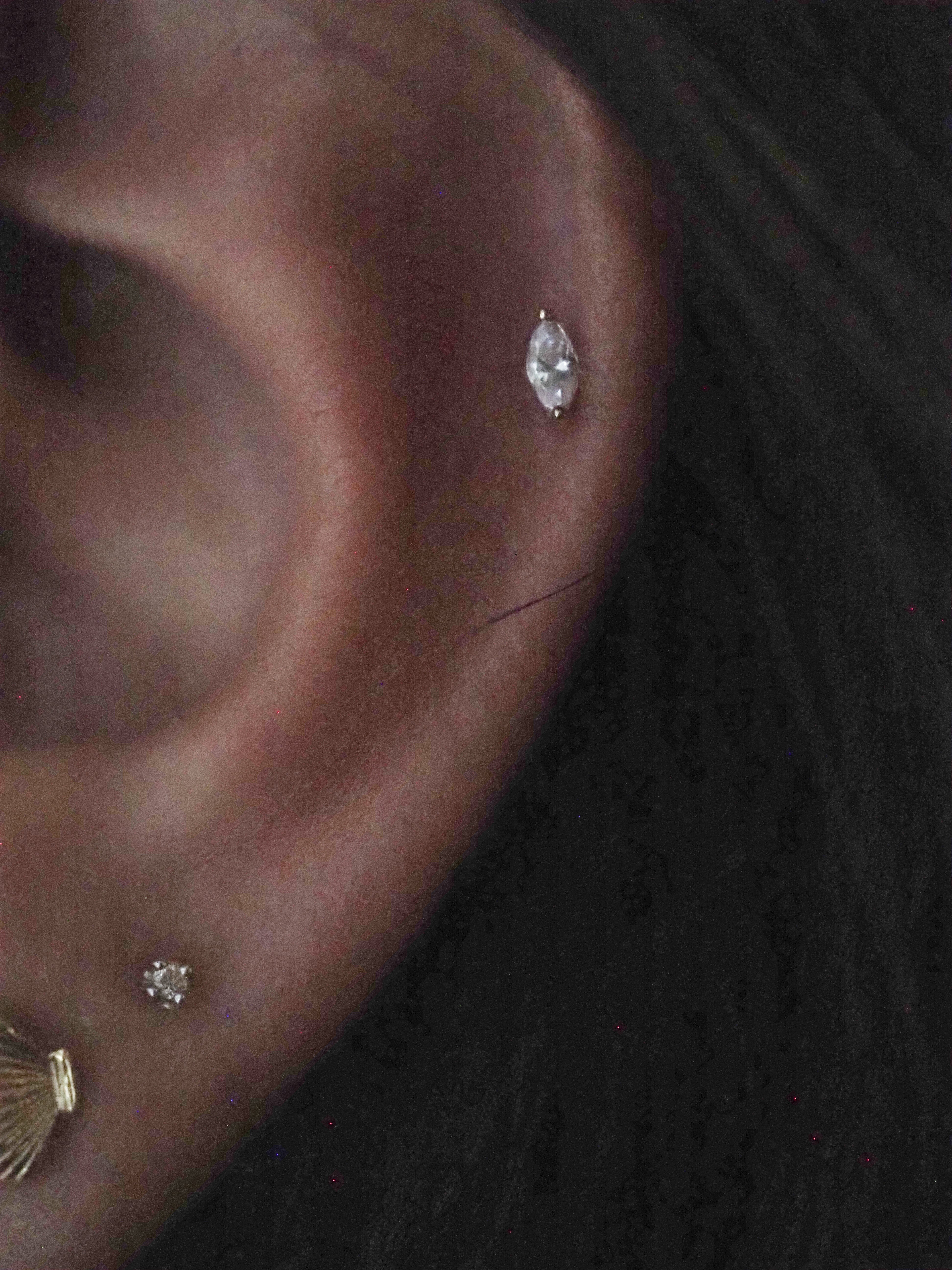 14k MARQUISE PIERCING STUD