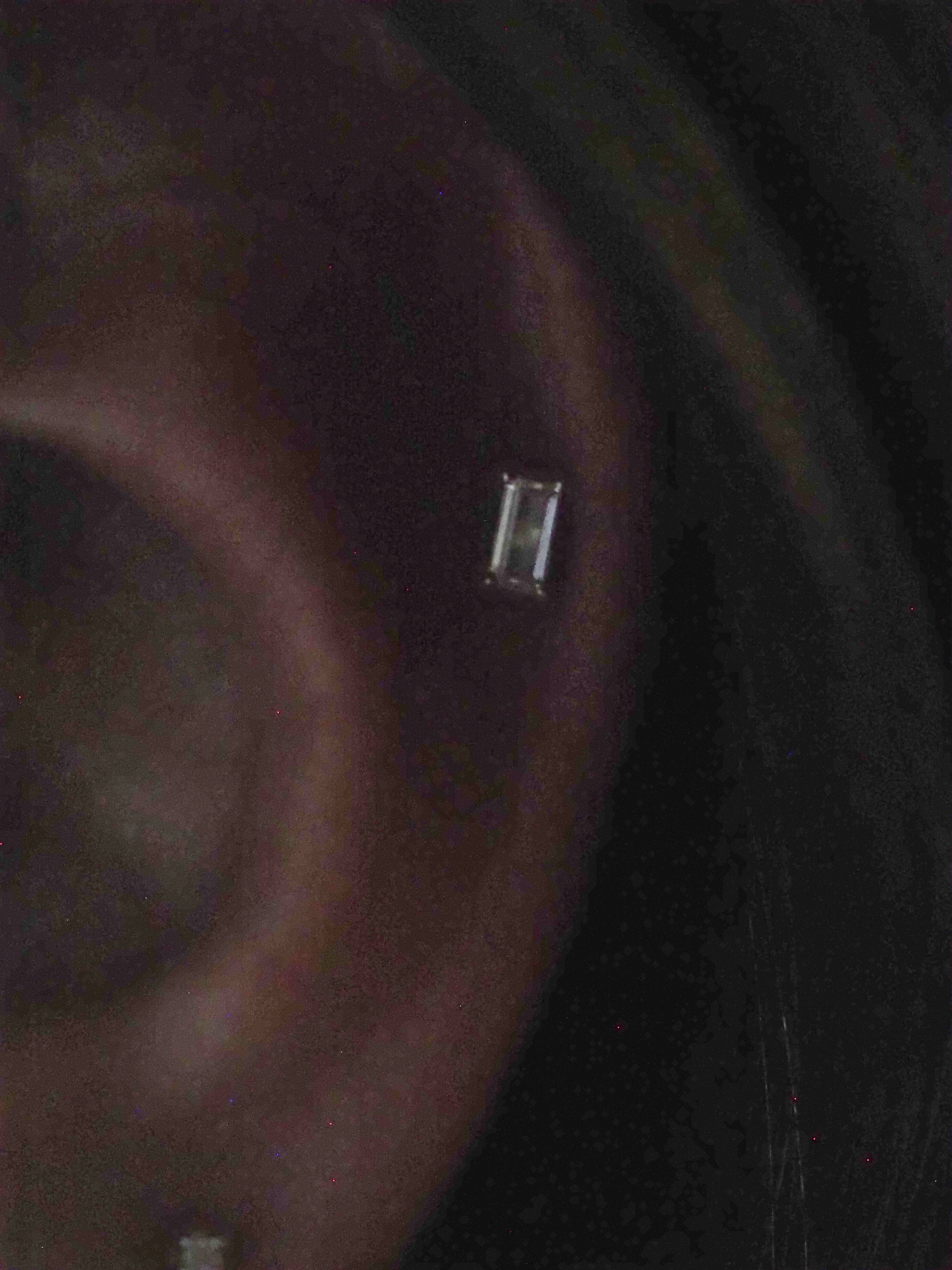 14k BAGUETTE PIERCING STUD