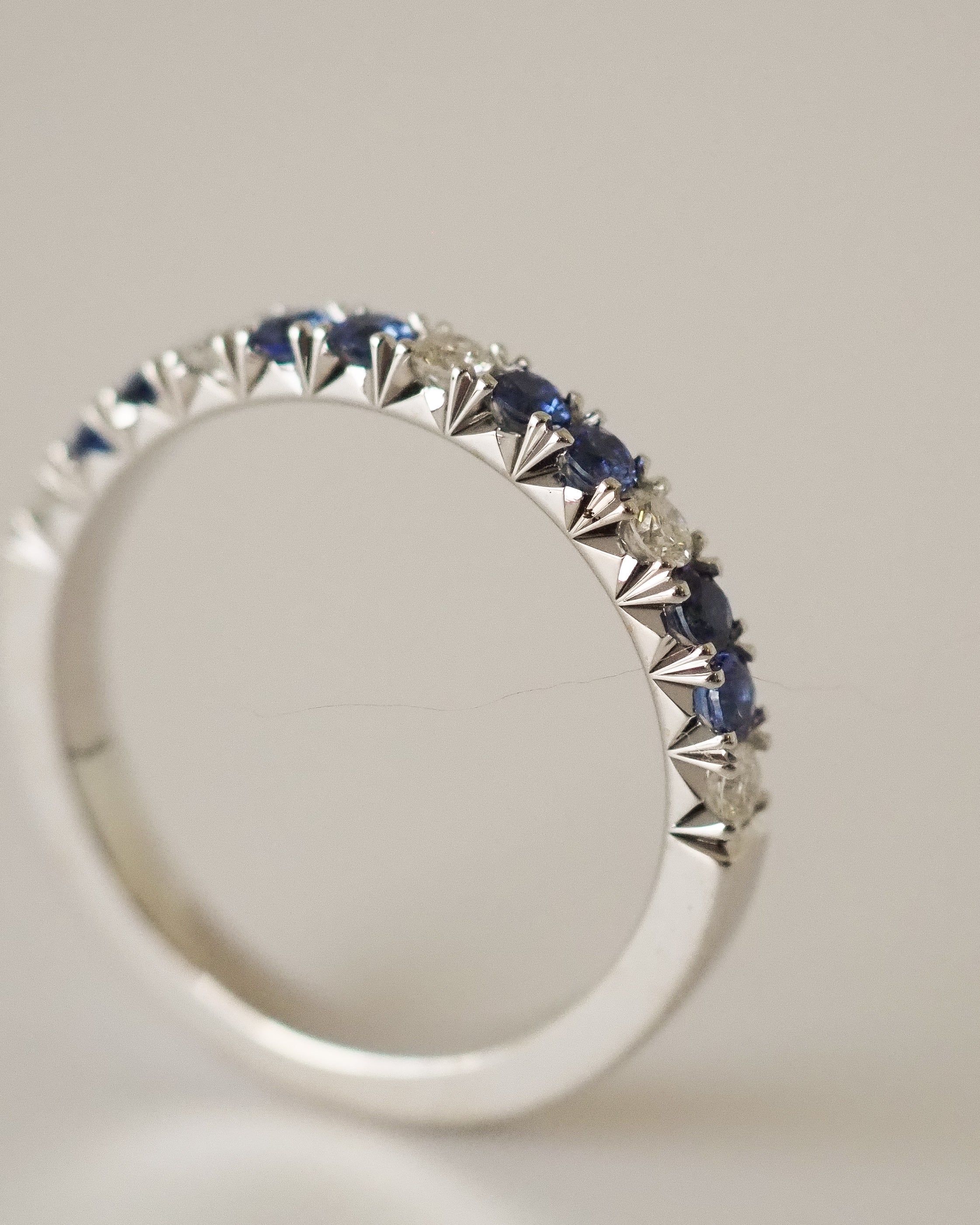 DIAMONDS & SAPPHIRES - WHITE GOLD