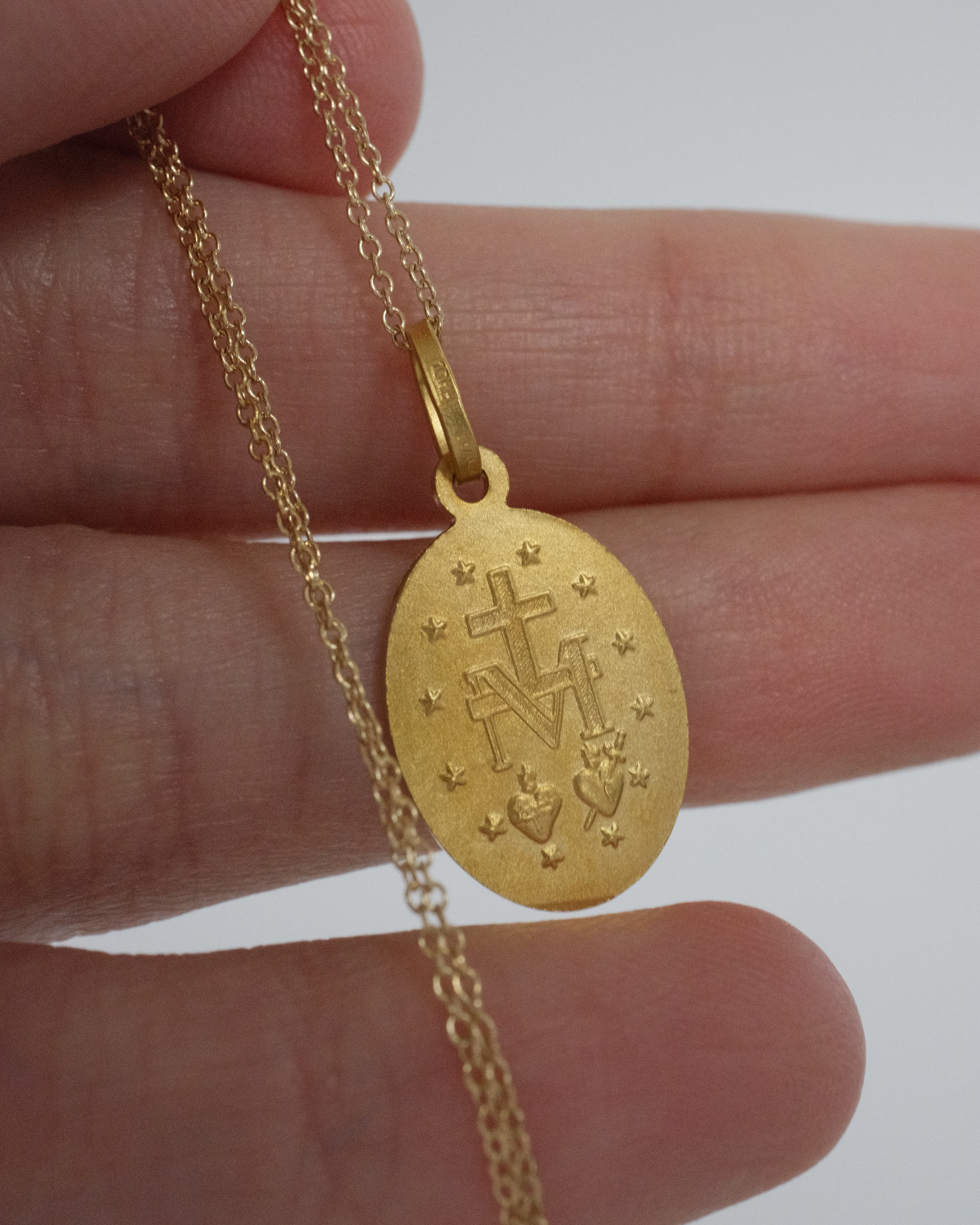 MIRACULOUS MEDAL NECKLACE