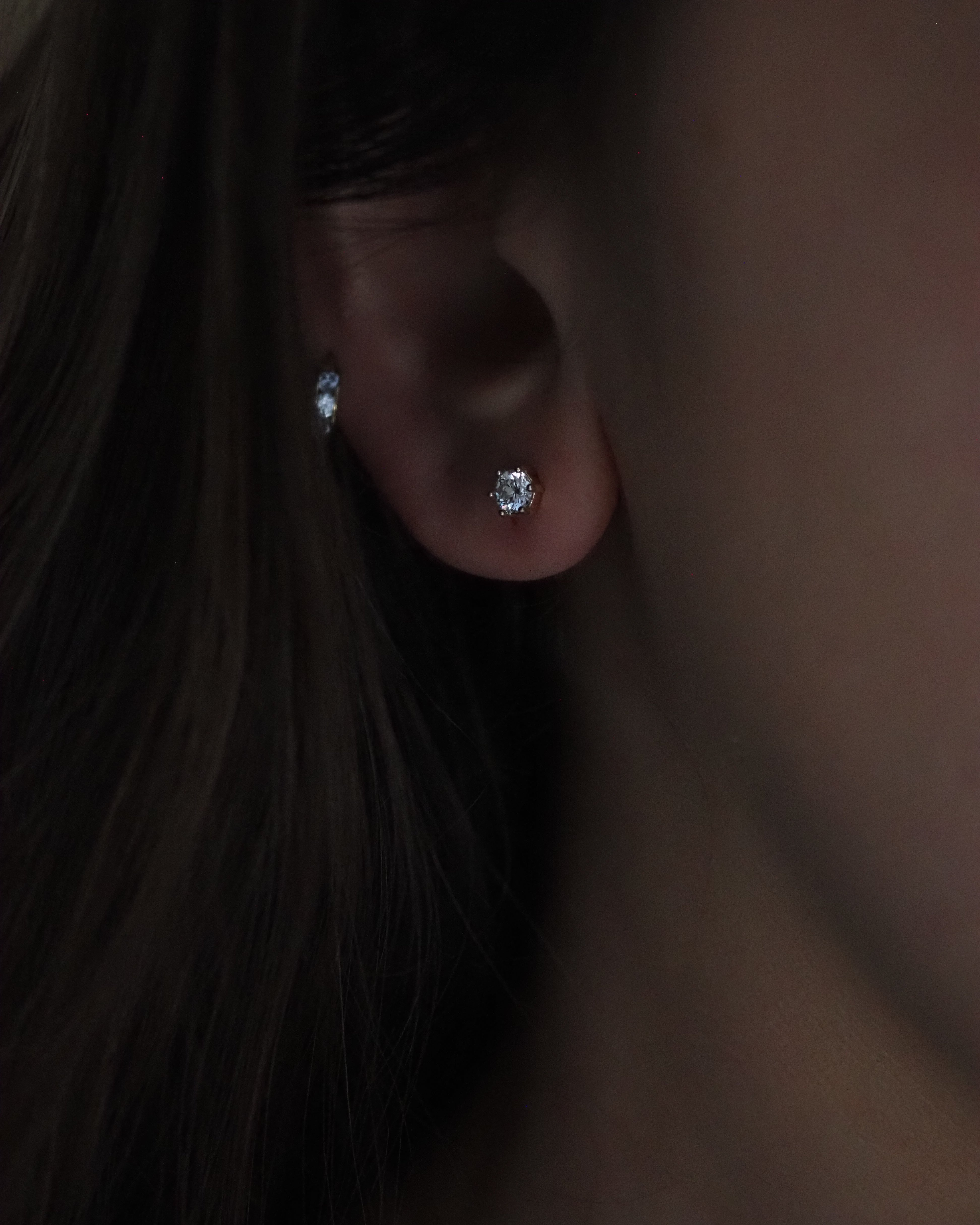 NUR EARRINGS DIAMONDS