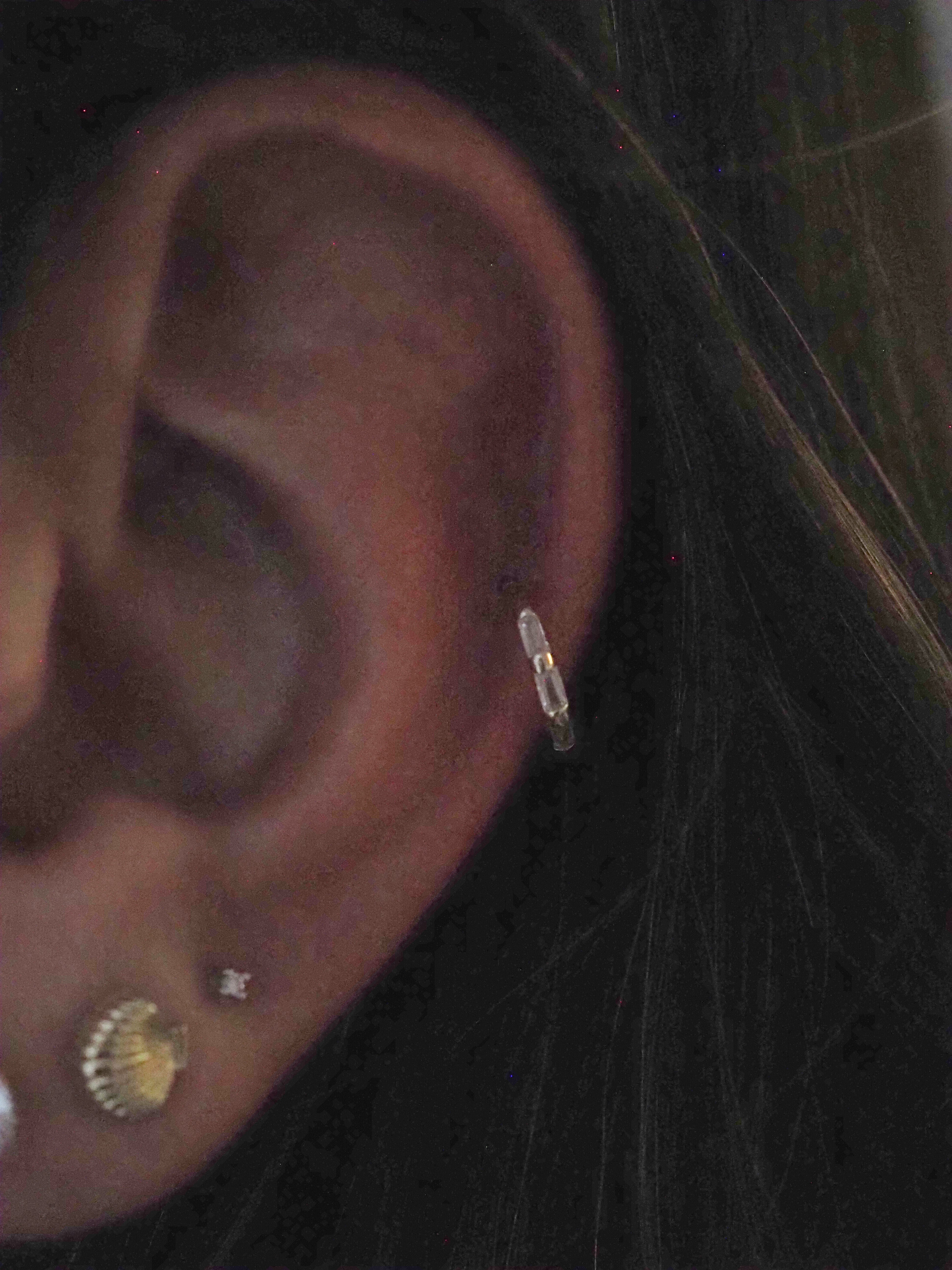 14k BAGUETTES PIERCING HOOP