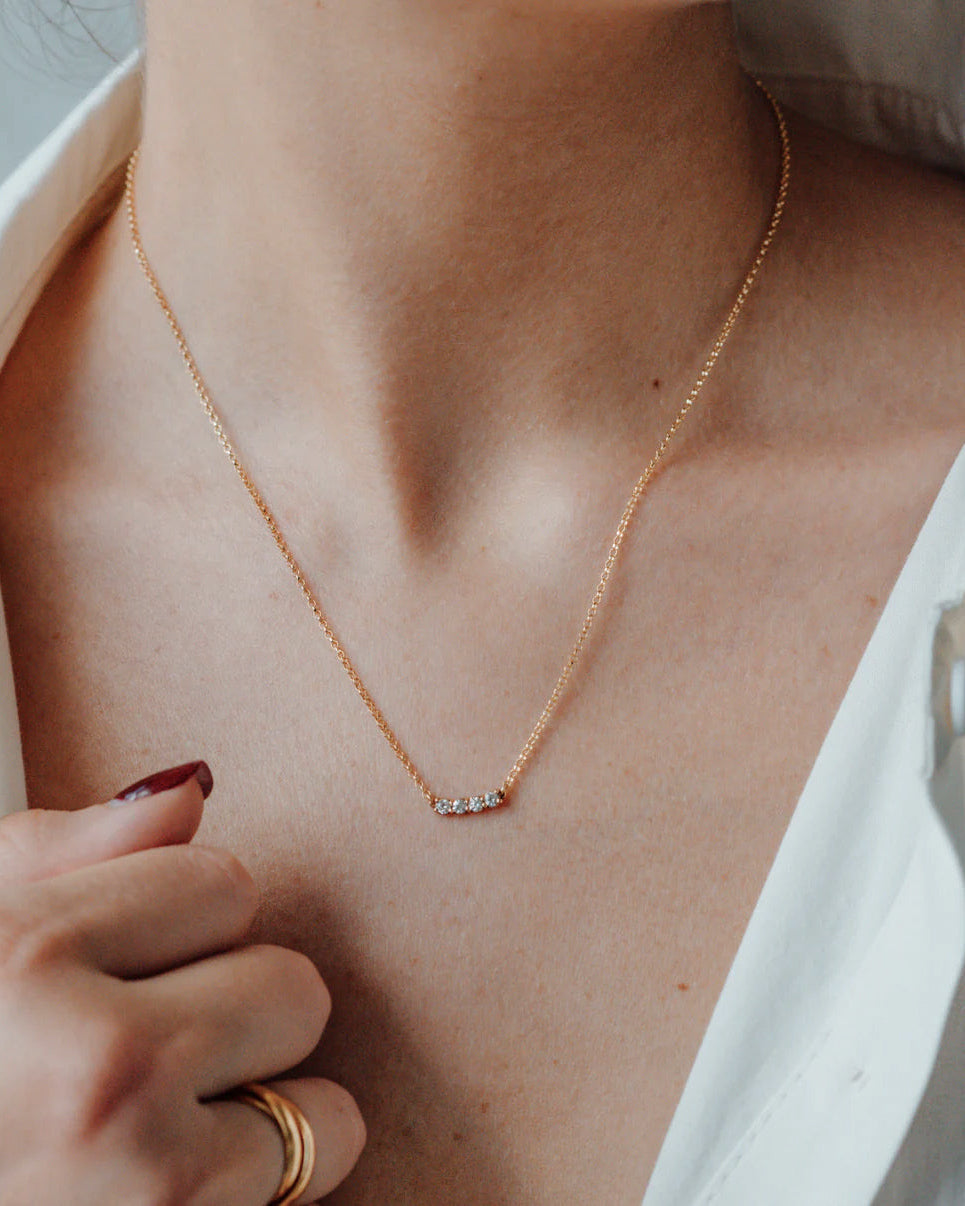 CURVE NECKLACE