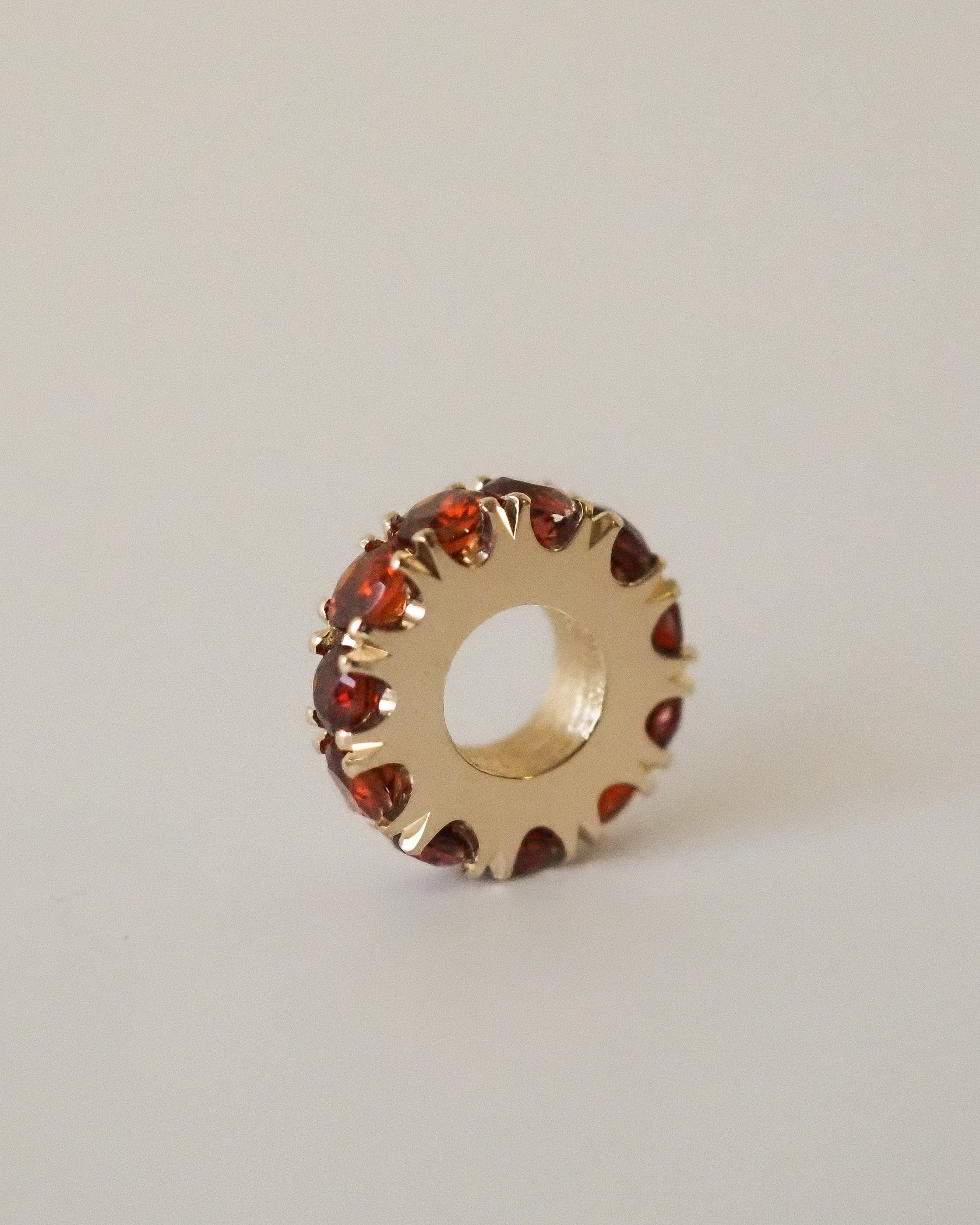 THE RONDELLE GARNETS