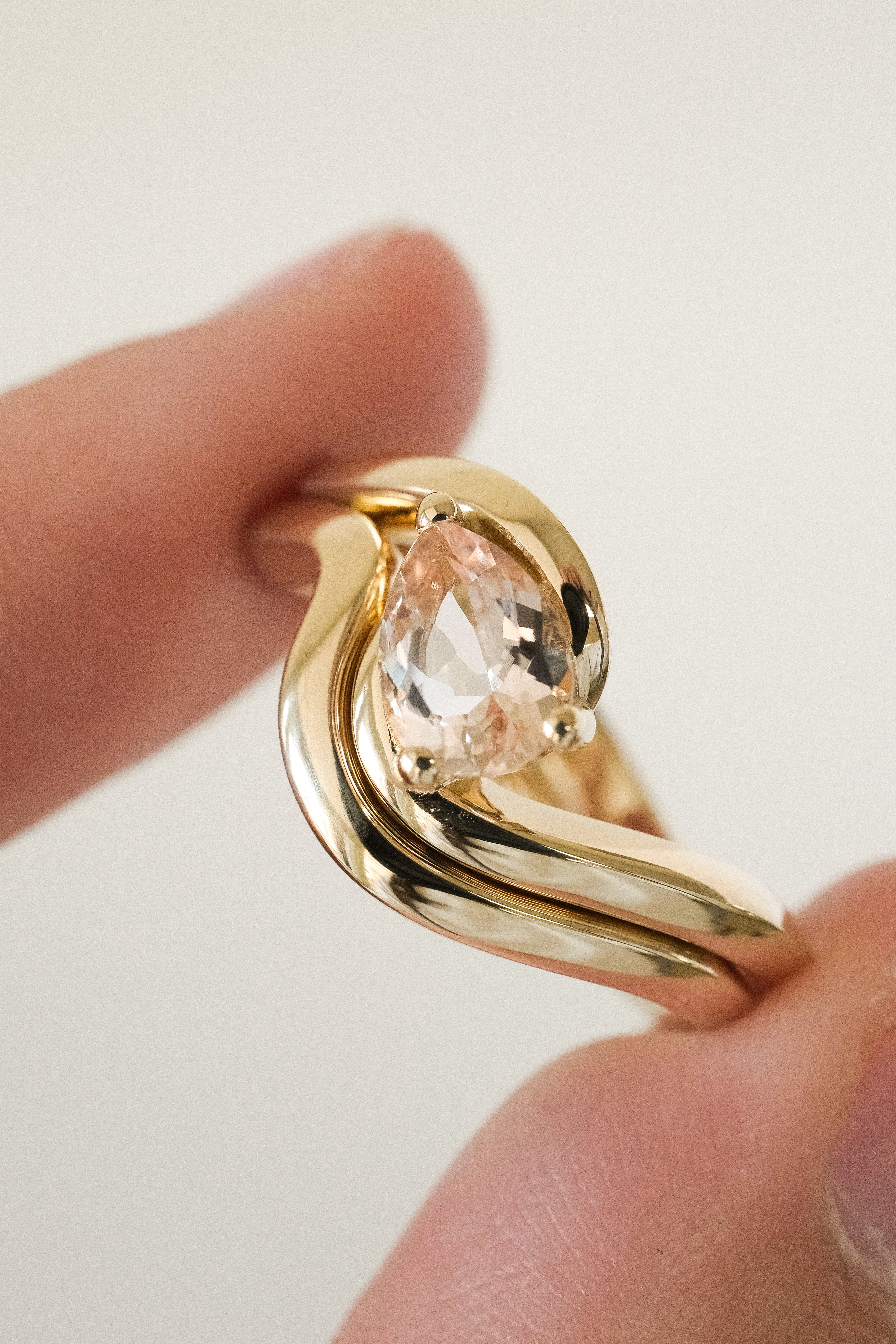 AVA RING - MORGANITE