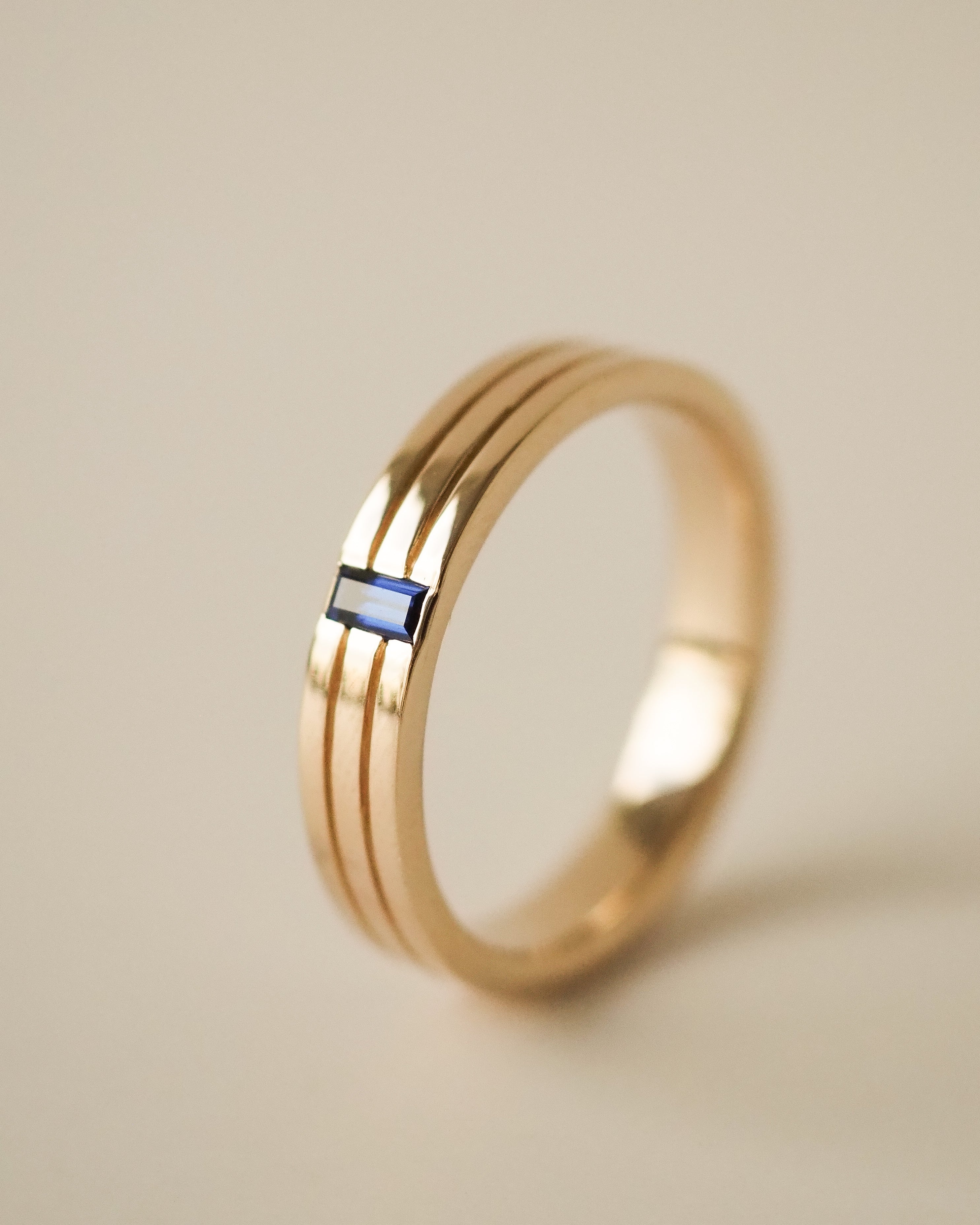 BAGUETTE BLUE SAPPHIRE RING