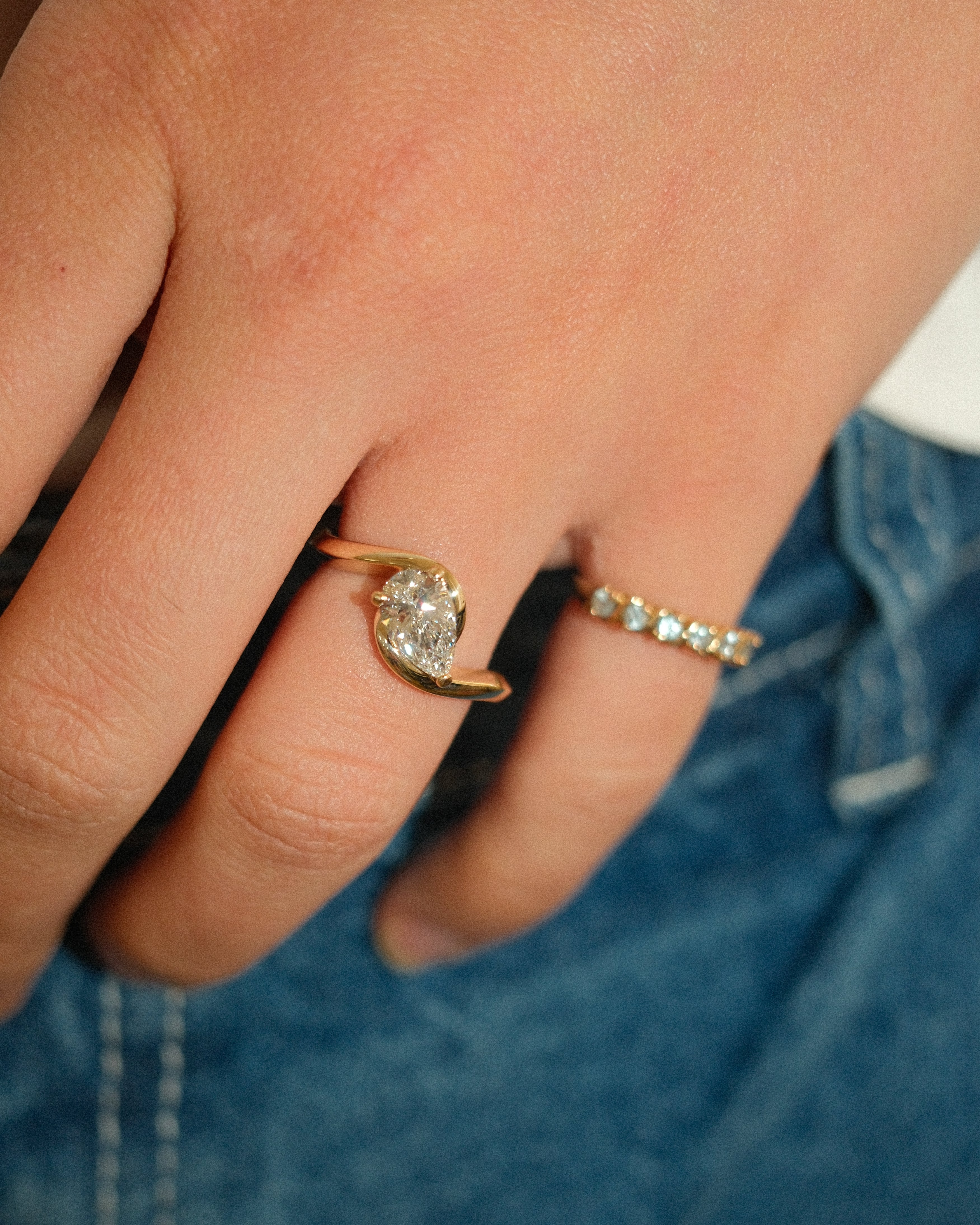 AVA RING