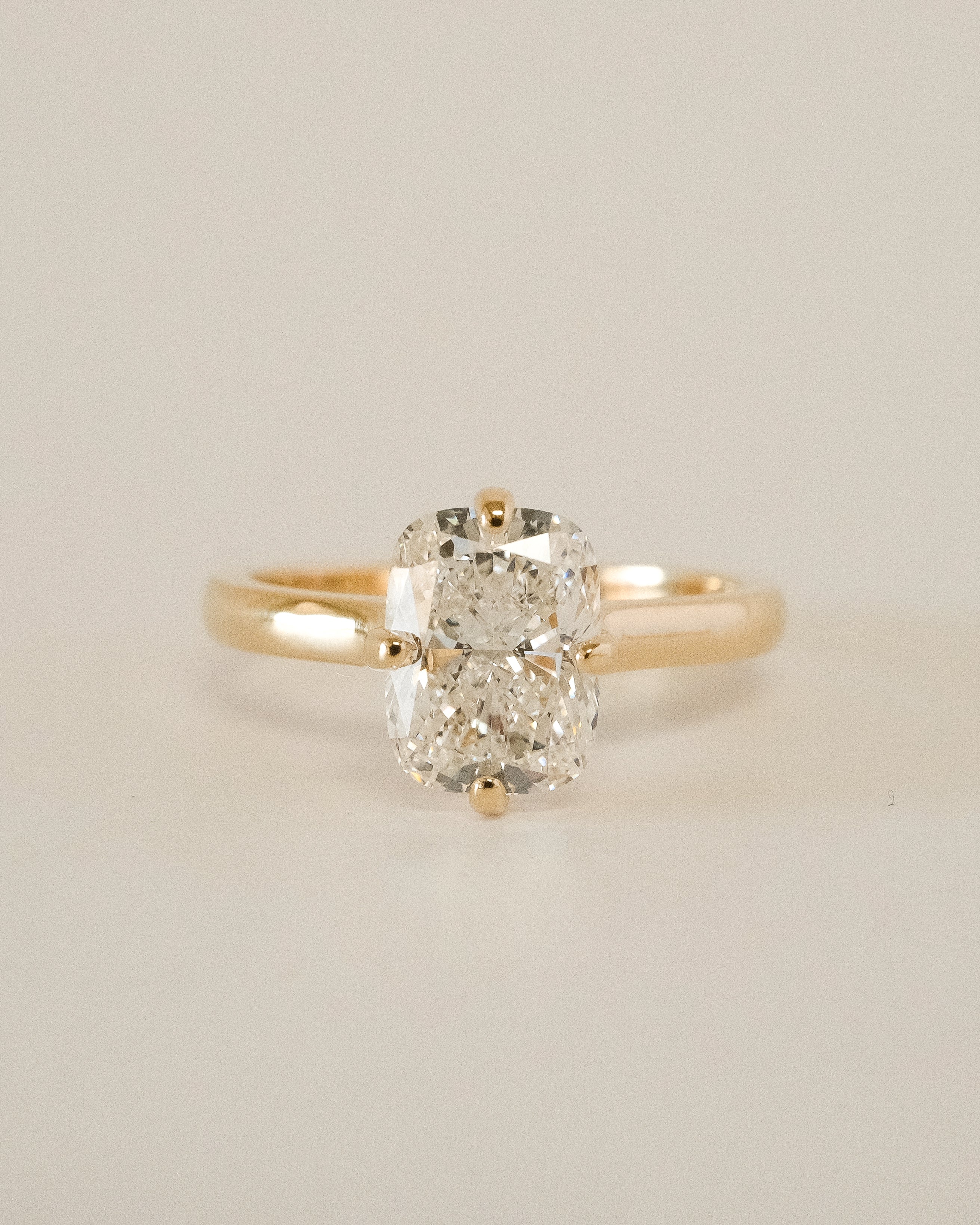 LU RING - 1.8CT DIAMOND