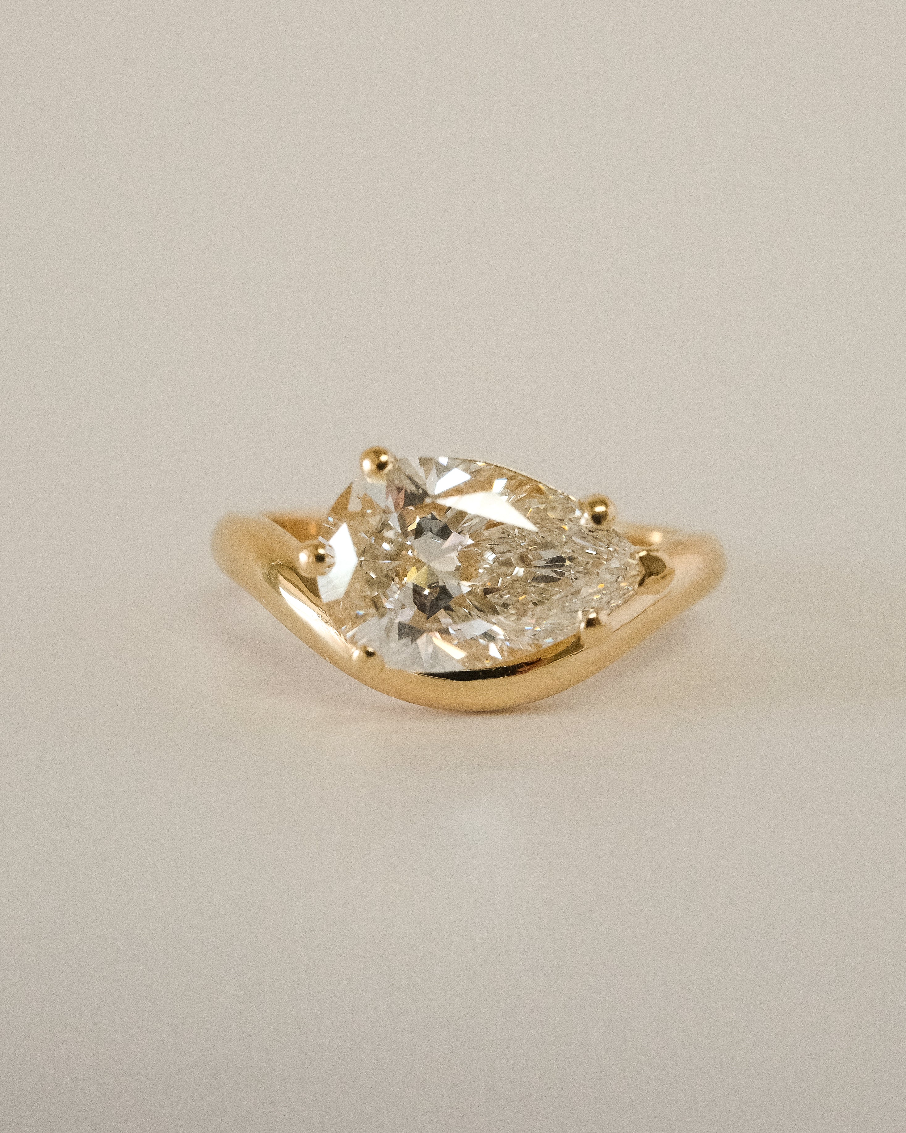 STEVIE RING - 2CT DIAMOND