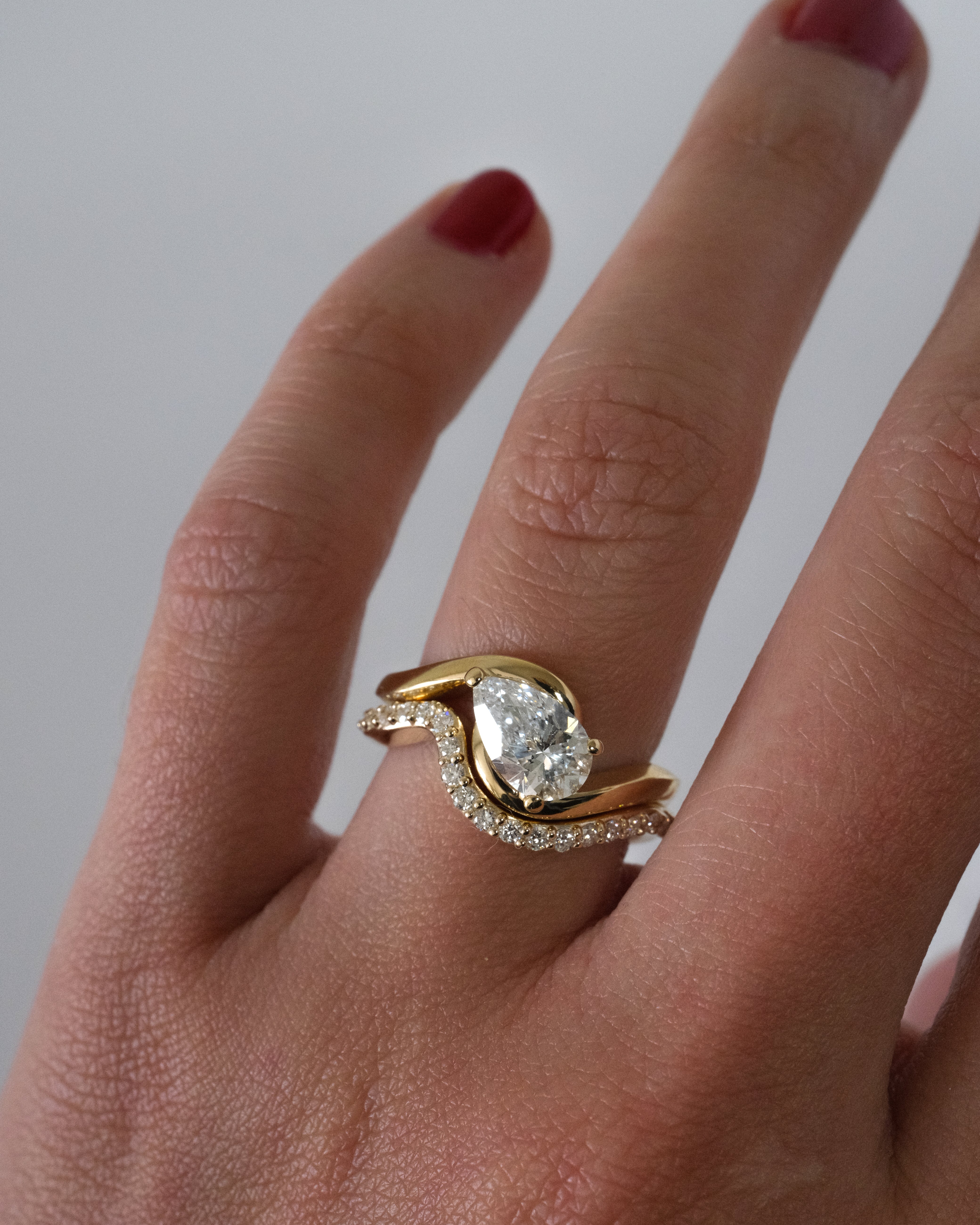 AVA WEDDING BAND - DIAMONDS