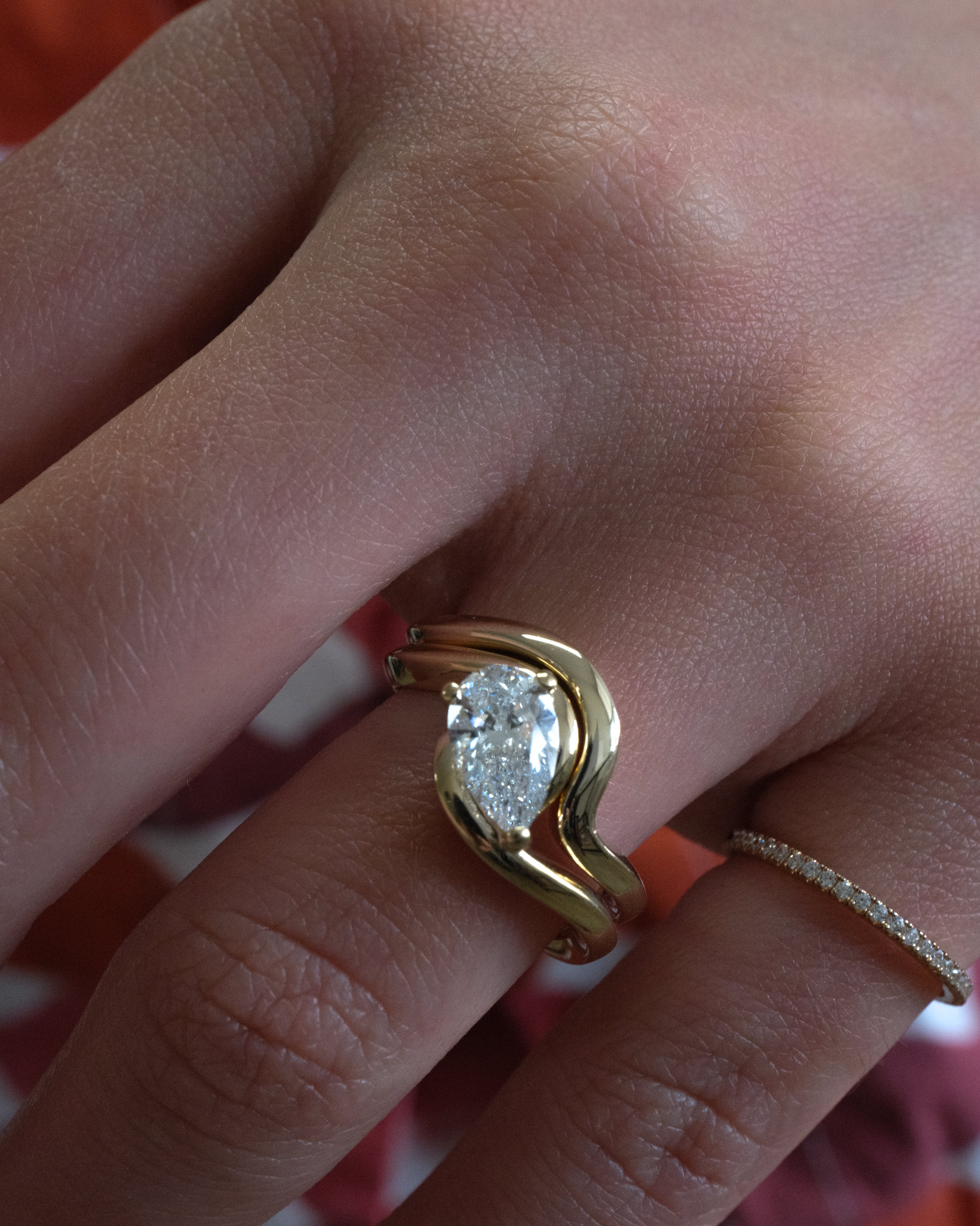 AVA WEDDING BAND