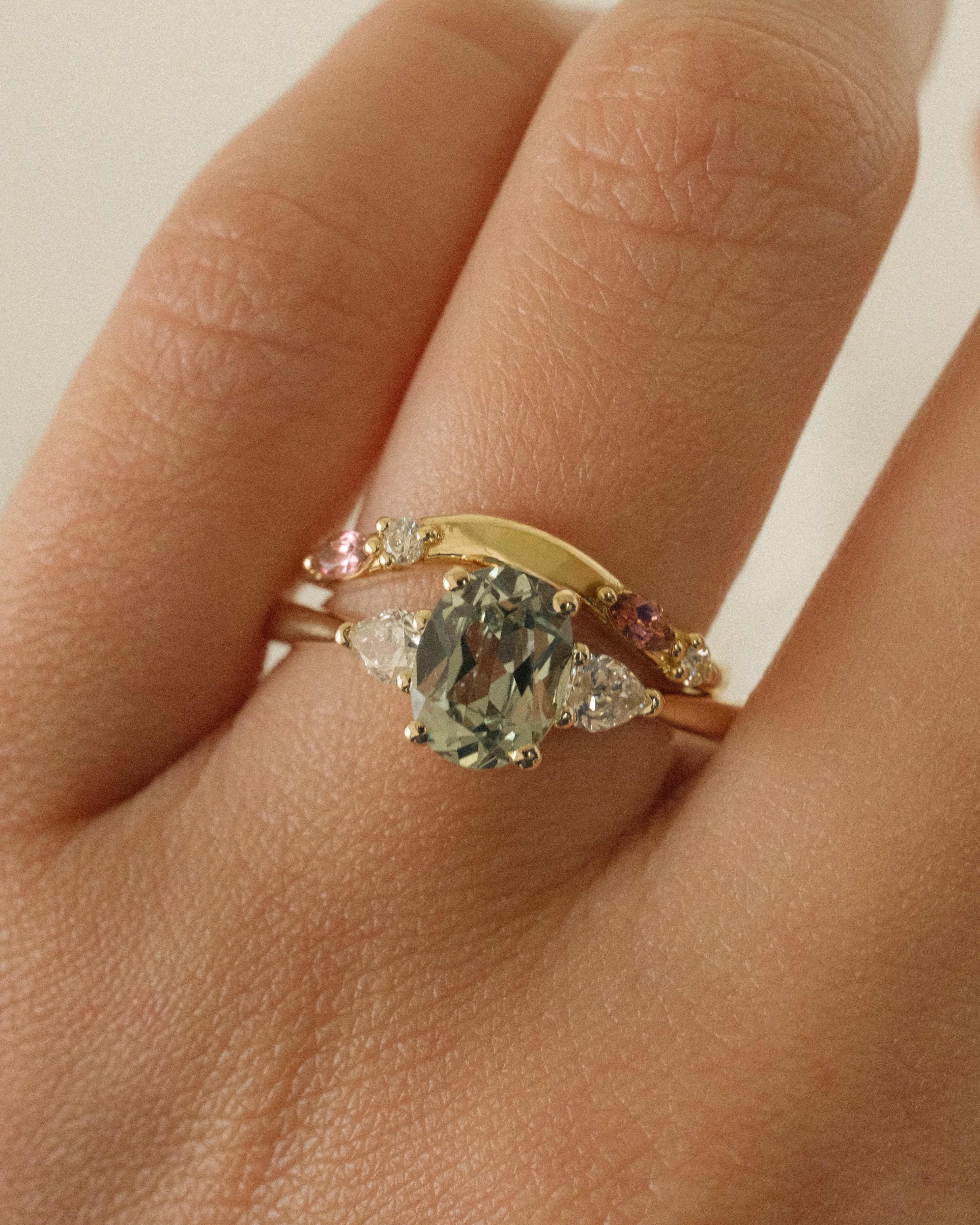 CRISTINE RING - 1.60ct OVAL GREEN SAPPHIRE