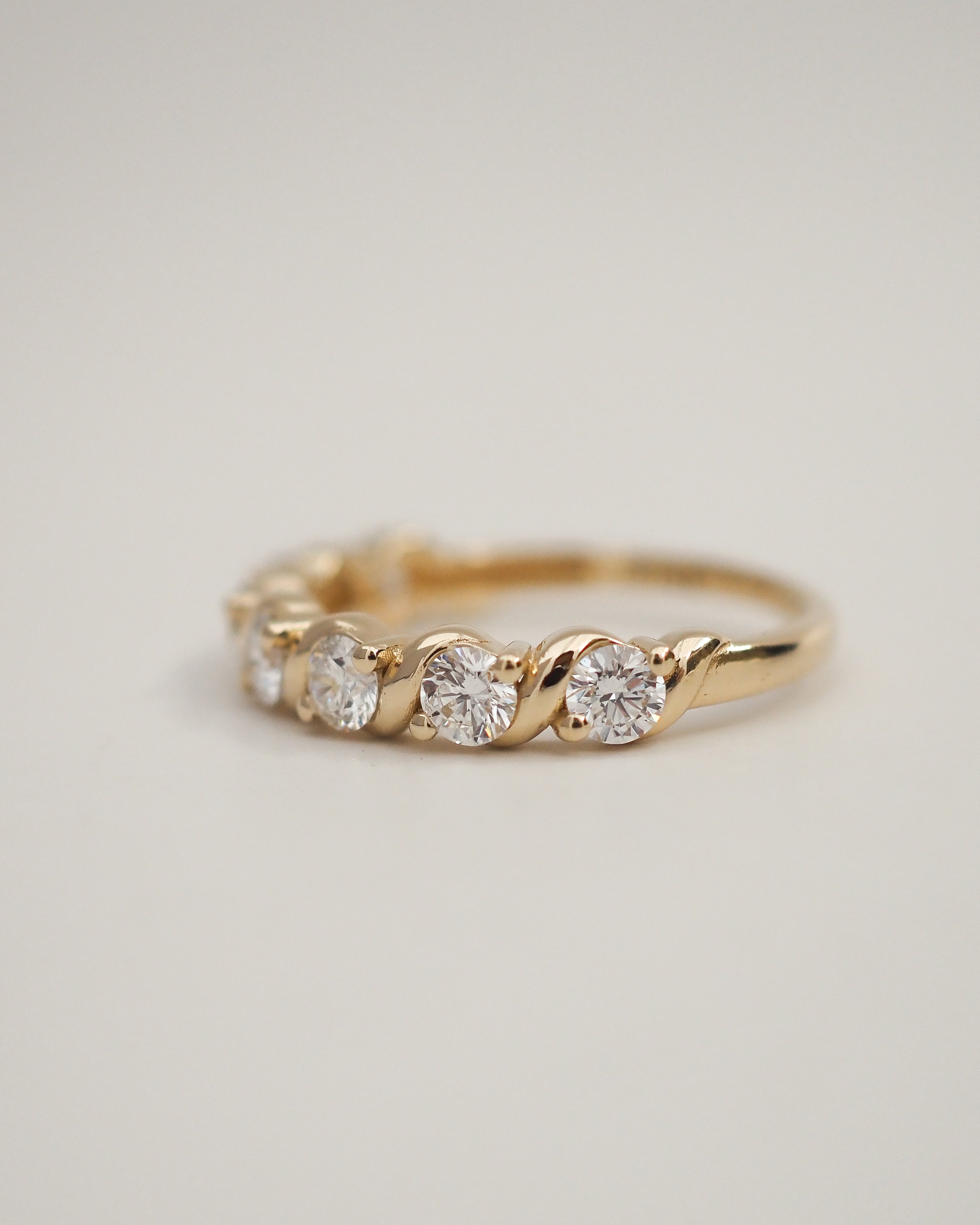 ARIA RING - DIAMONDS