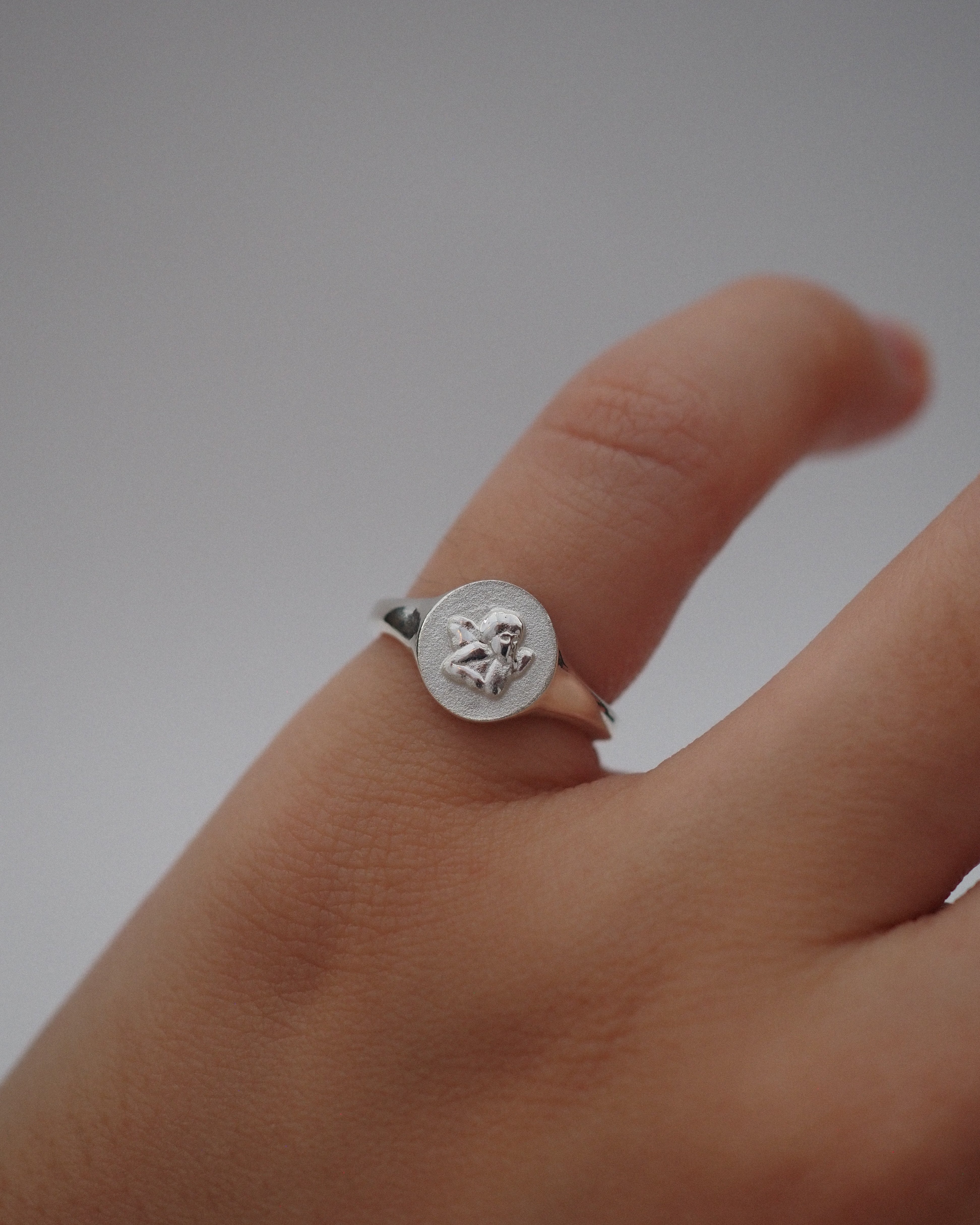 CHERUB ANGEL SIGNET RING