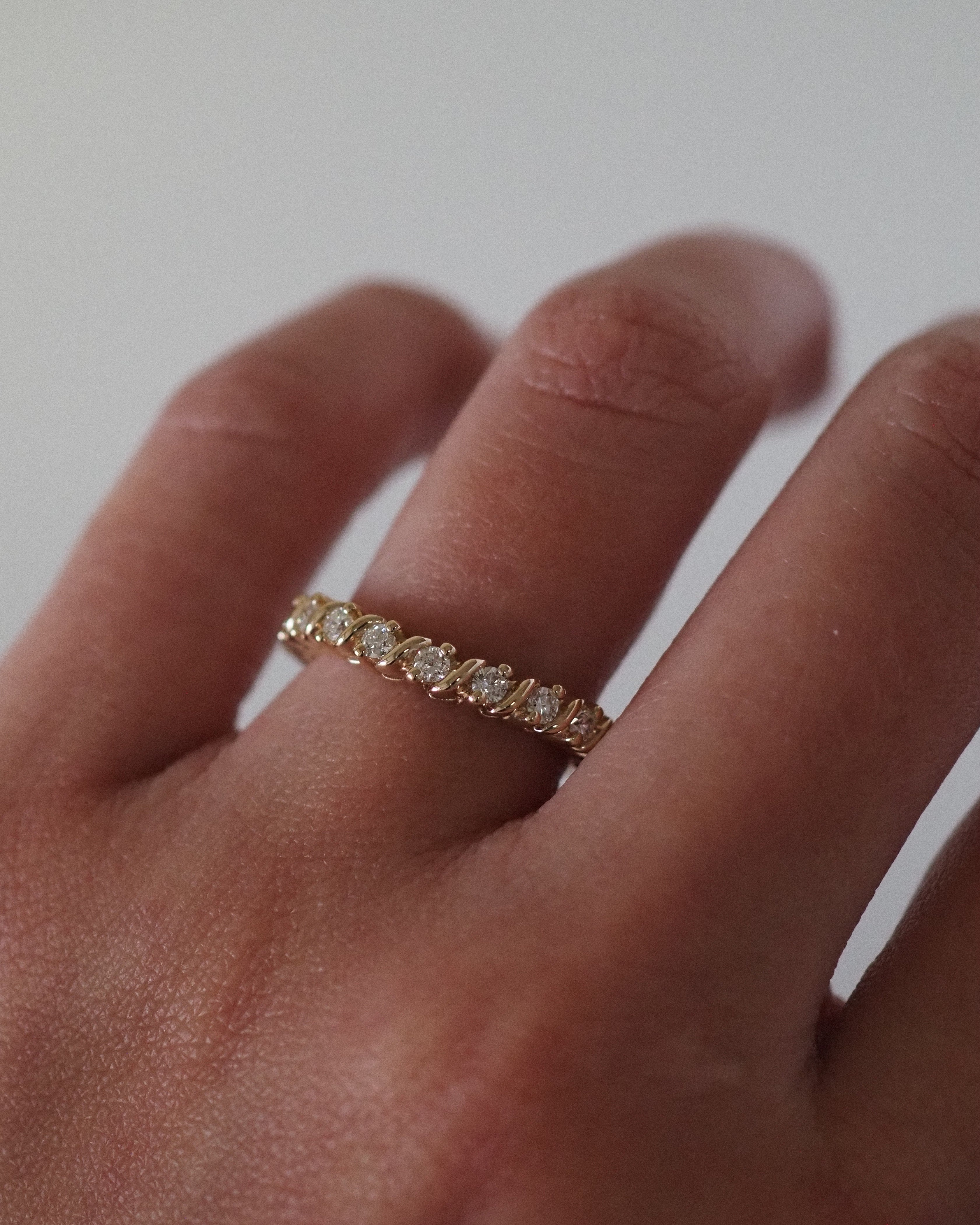 THE CARMEN II - CURVED RING