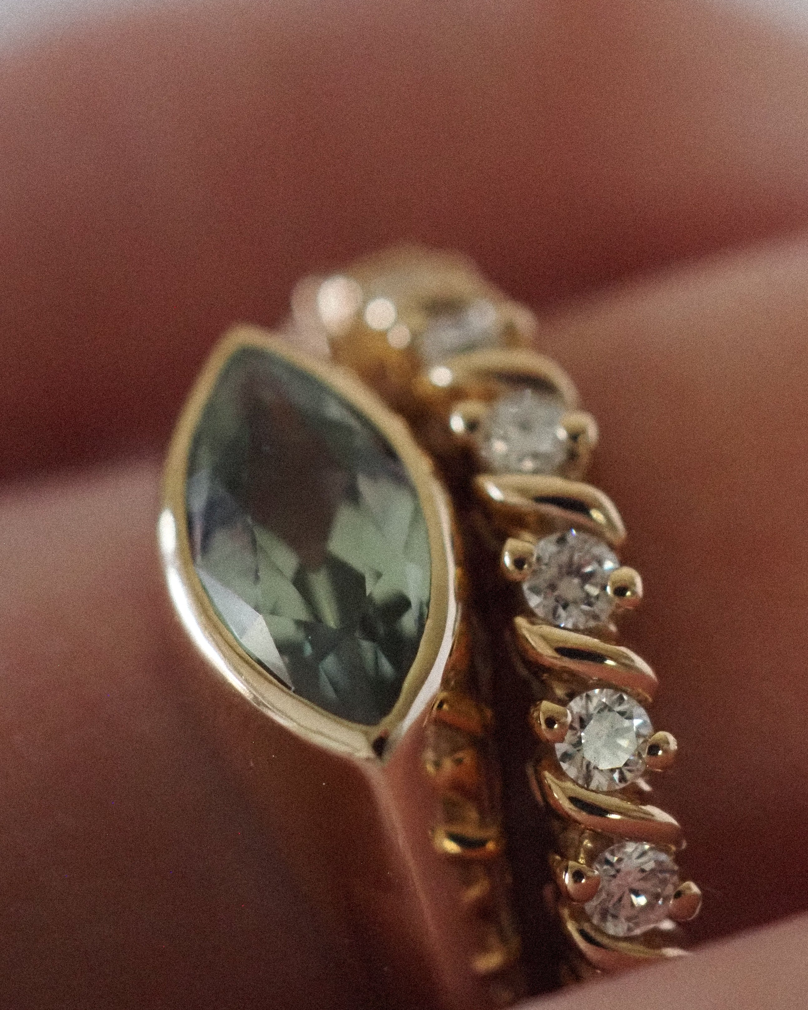 THE CARMEN II - CURVED RING