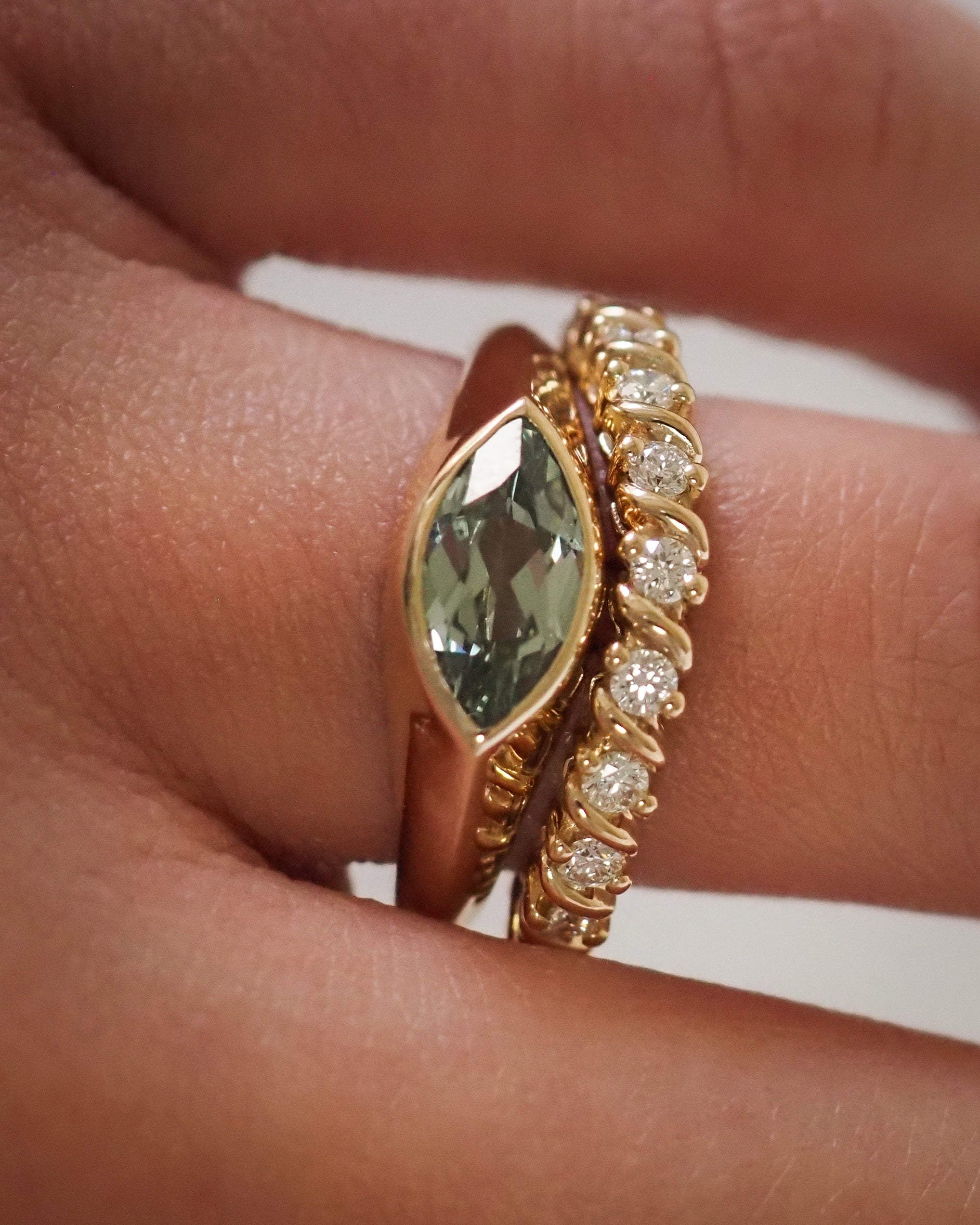 THE CARMEN II - CURVED RING