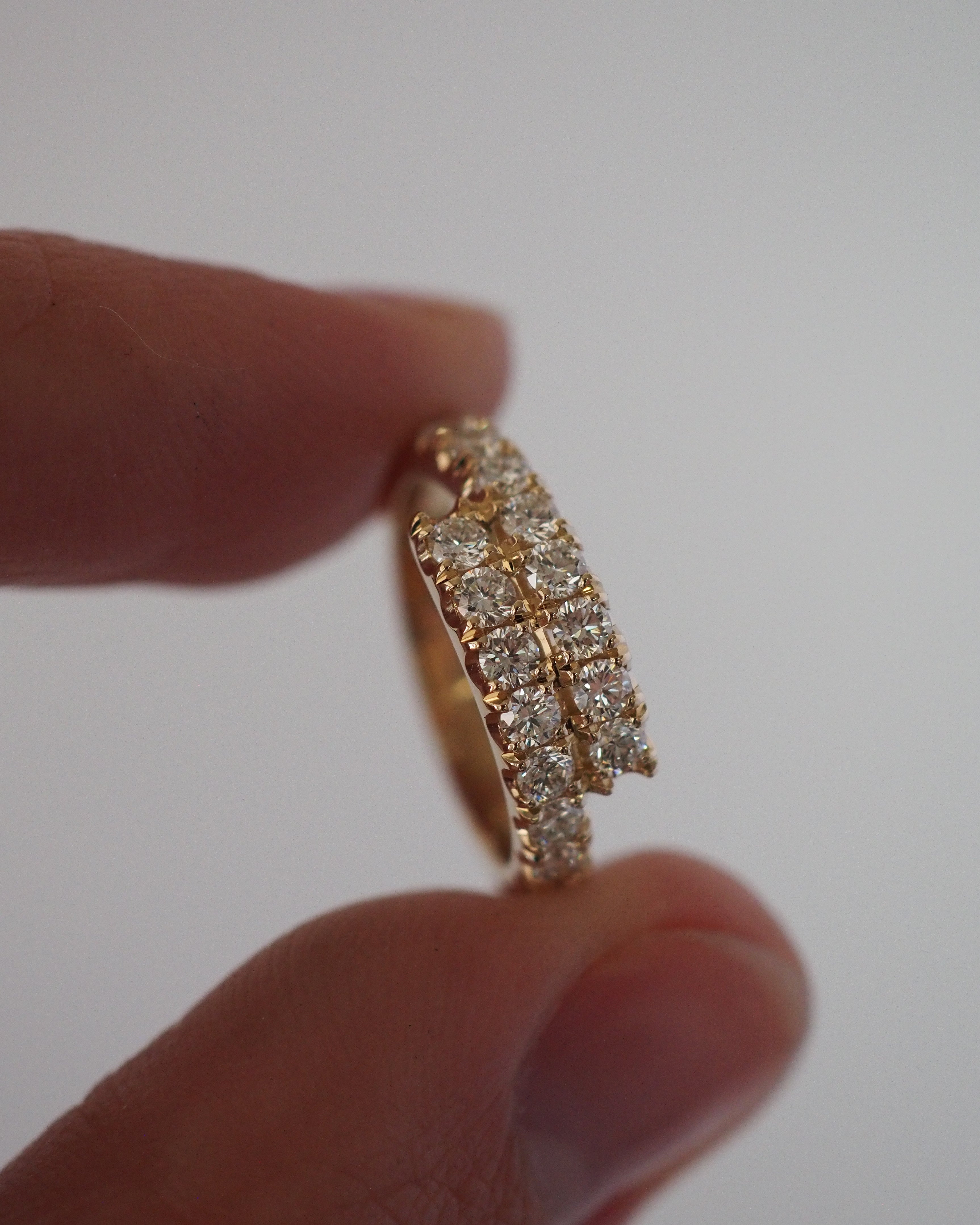 ZAIDA PINKY RING DIAMONDS