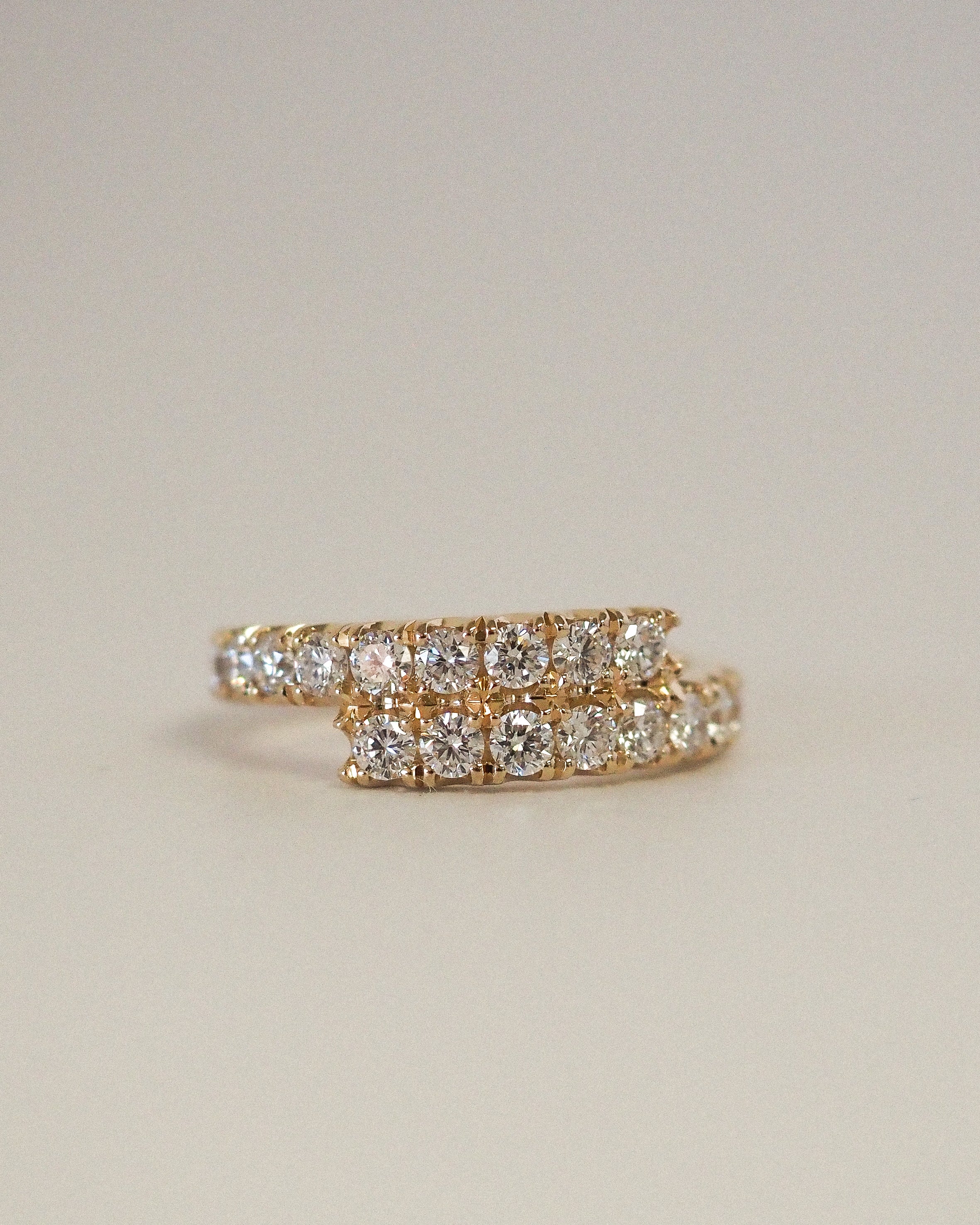 ZAIDA PINKY RING DIAMONDS