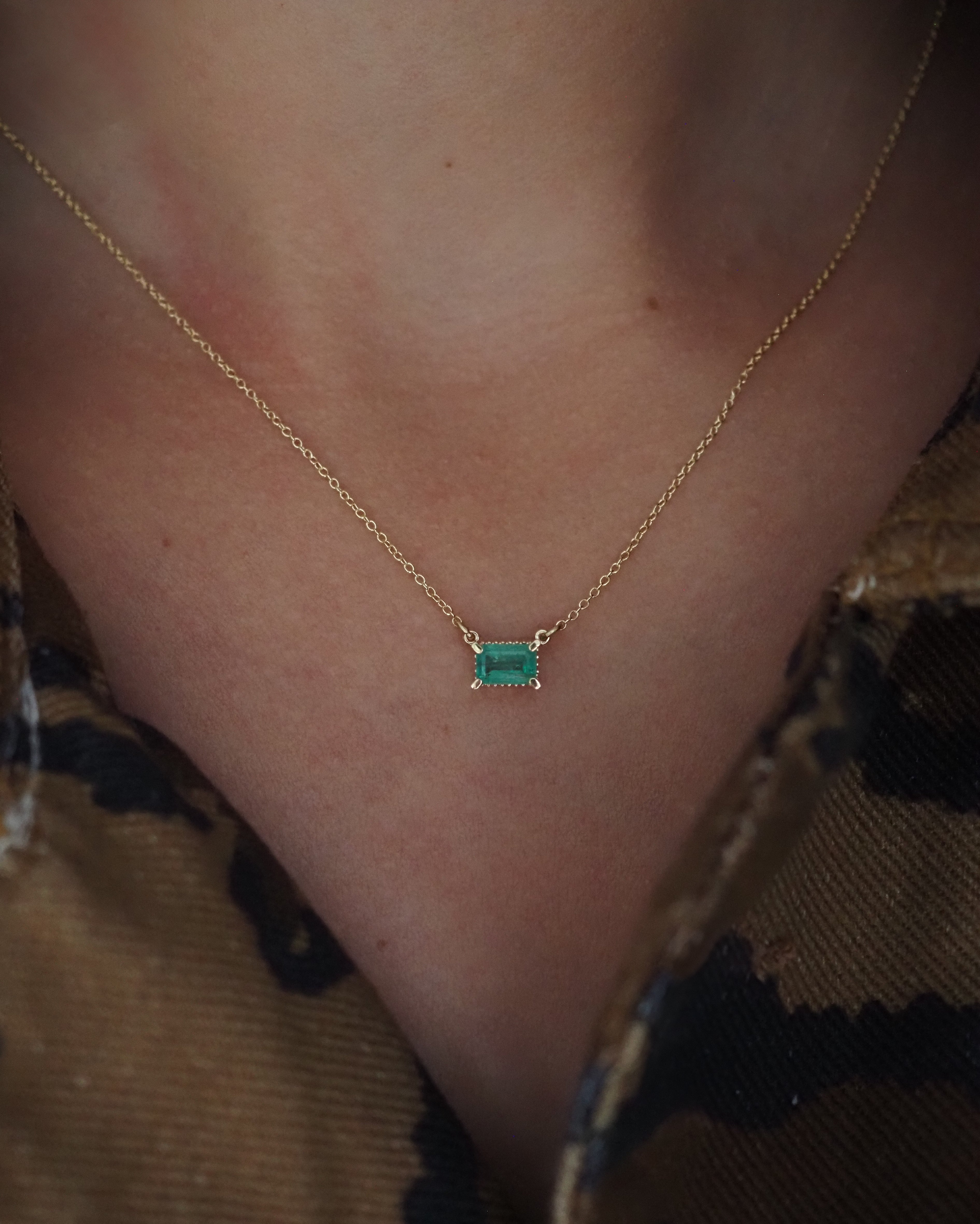 NOE NECKLACE - EMERALD