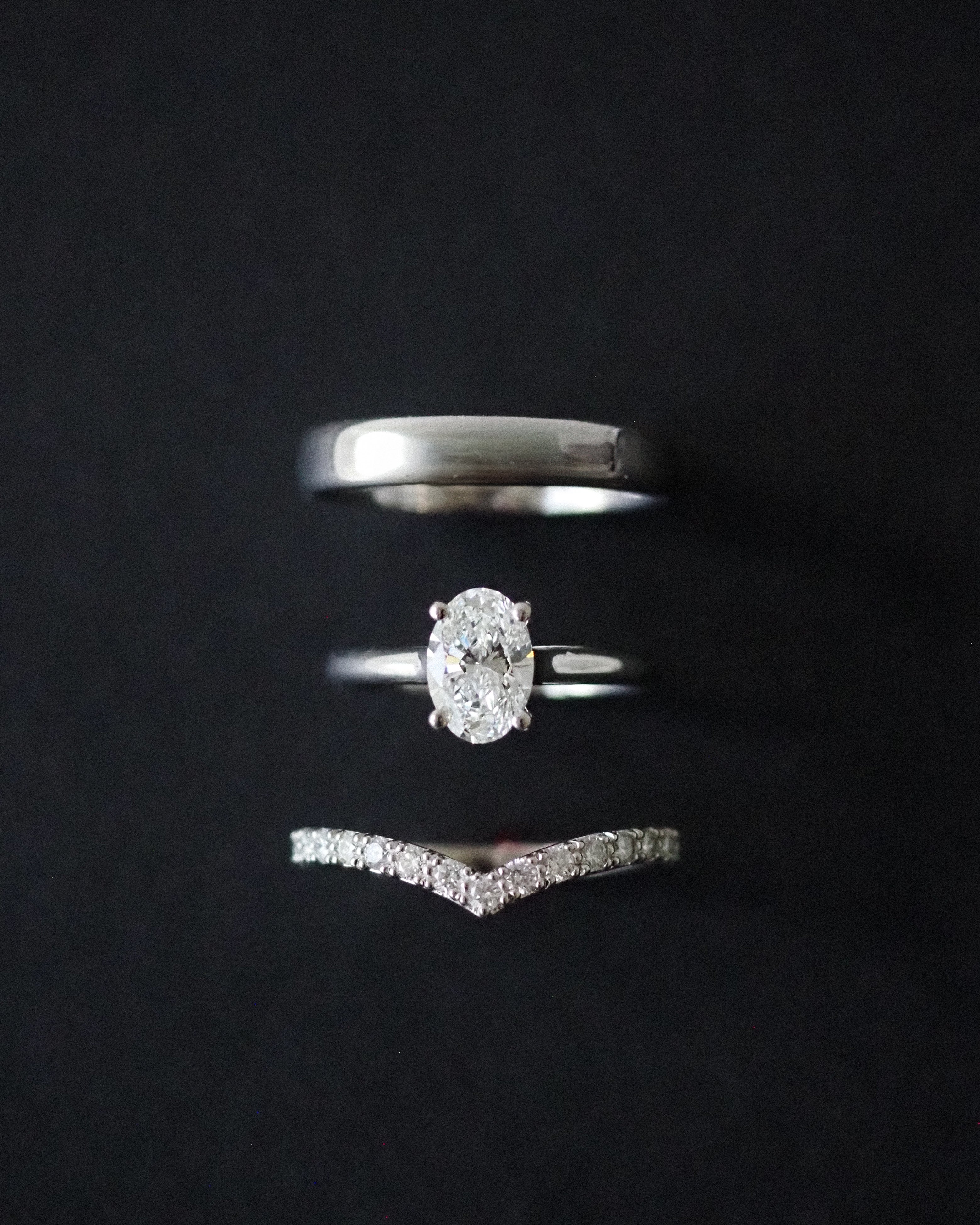 VICTORIA RING - WHITE GOLD