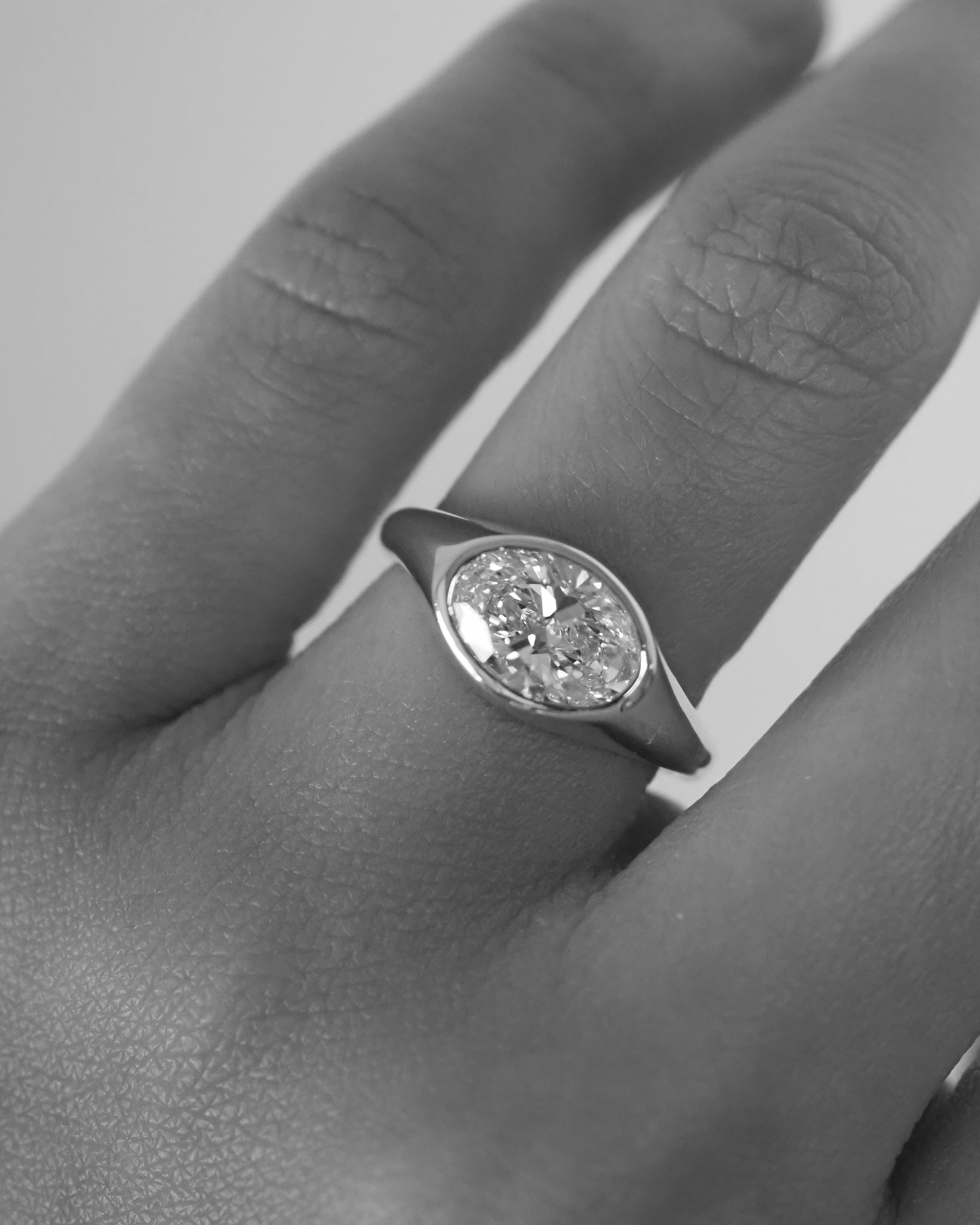 GRACE RING - 1.5CT DIAMOND