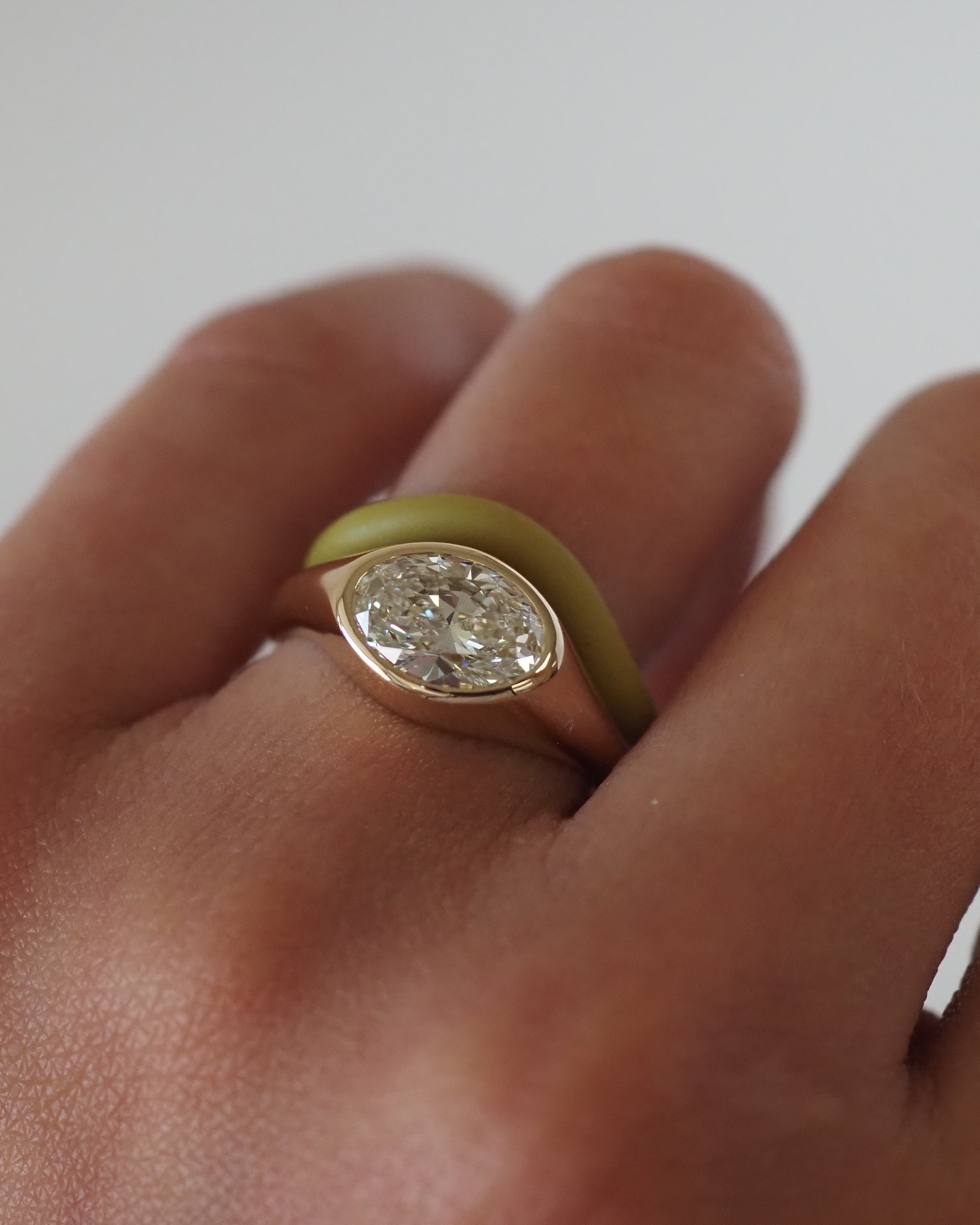 GRACE RING - 1.5CT DIAMOND