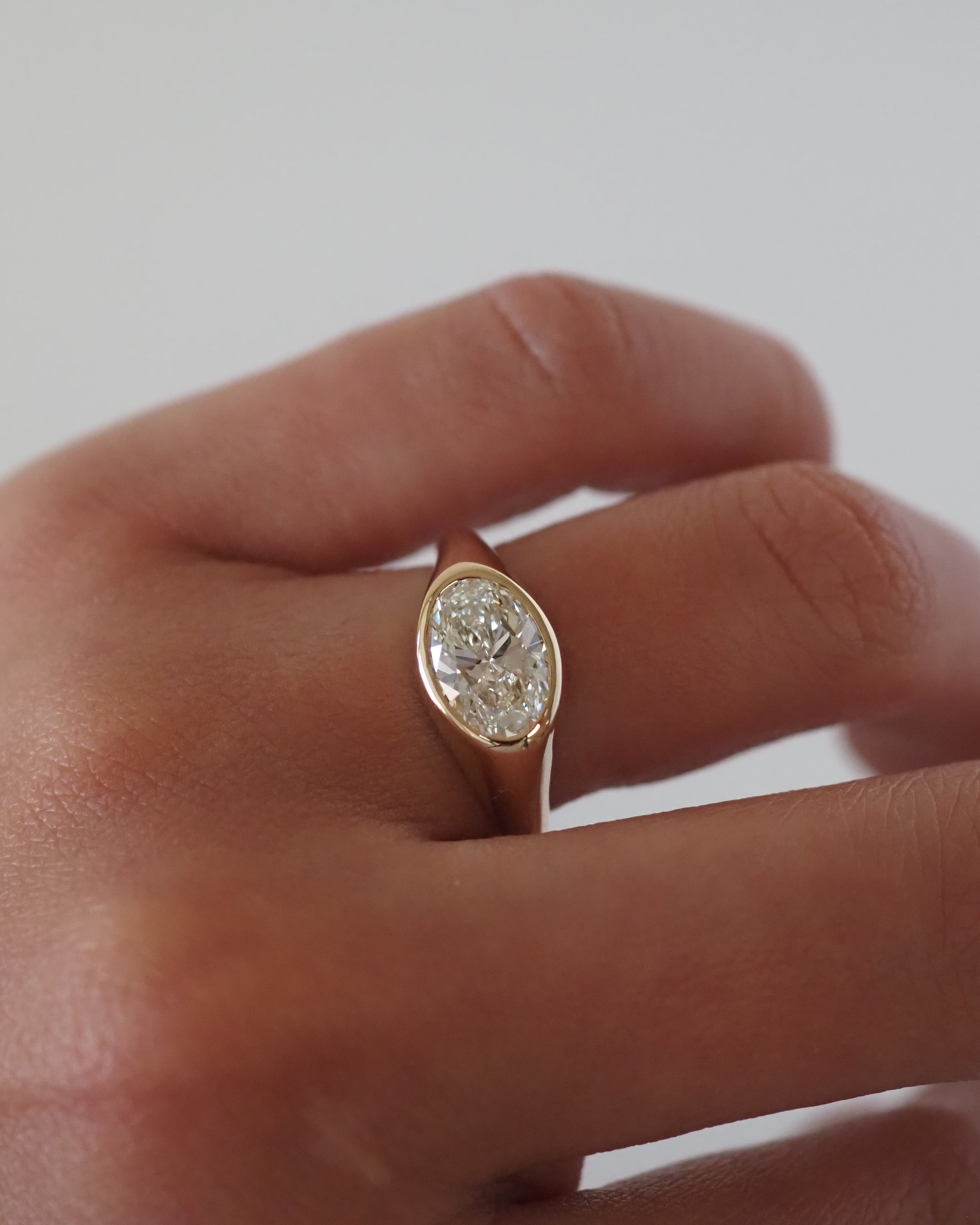 GRACE RING - 1.5CT DIAMOND