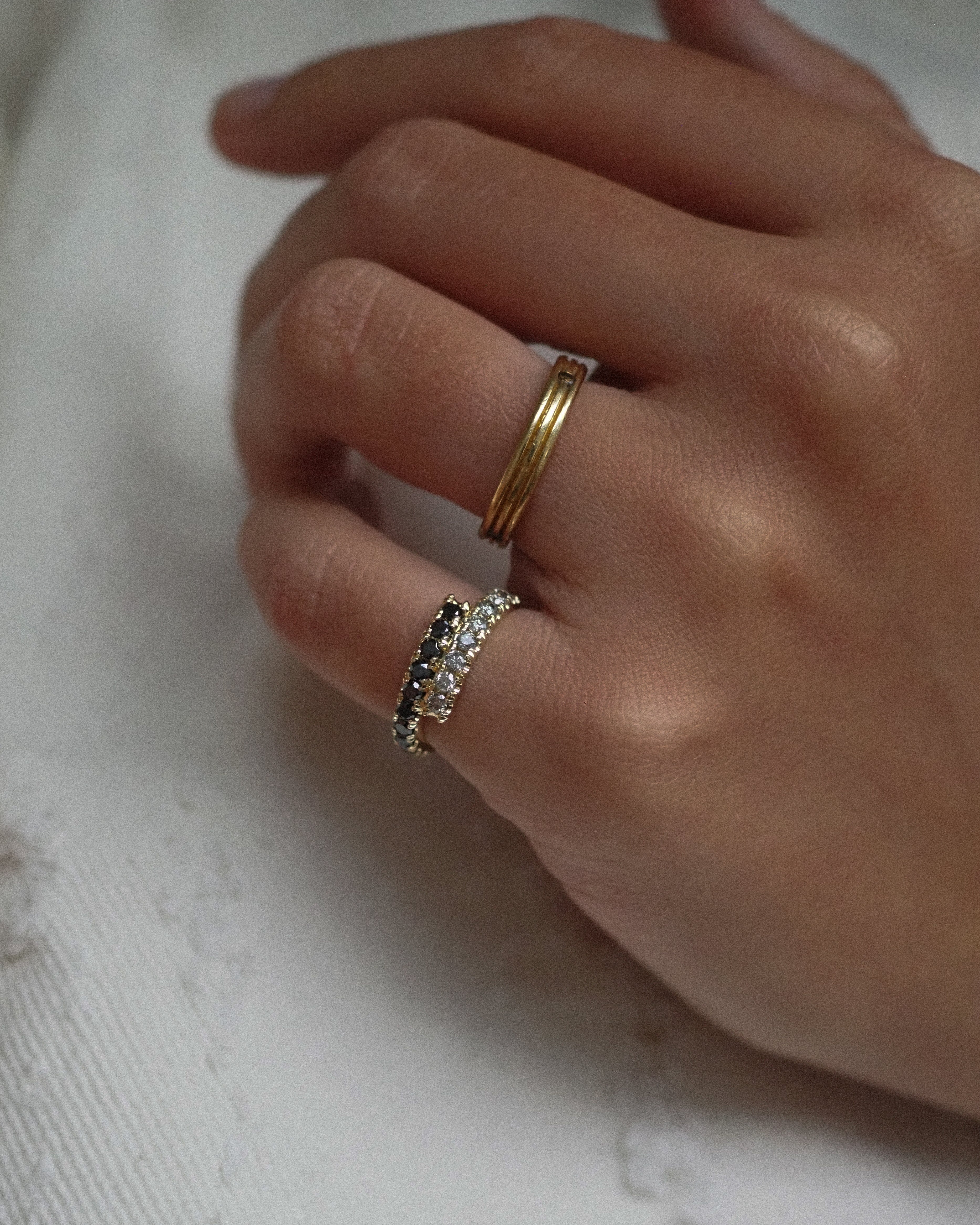 ZAIDA PINKY RING SALT AND PEPPER & BLACK