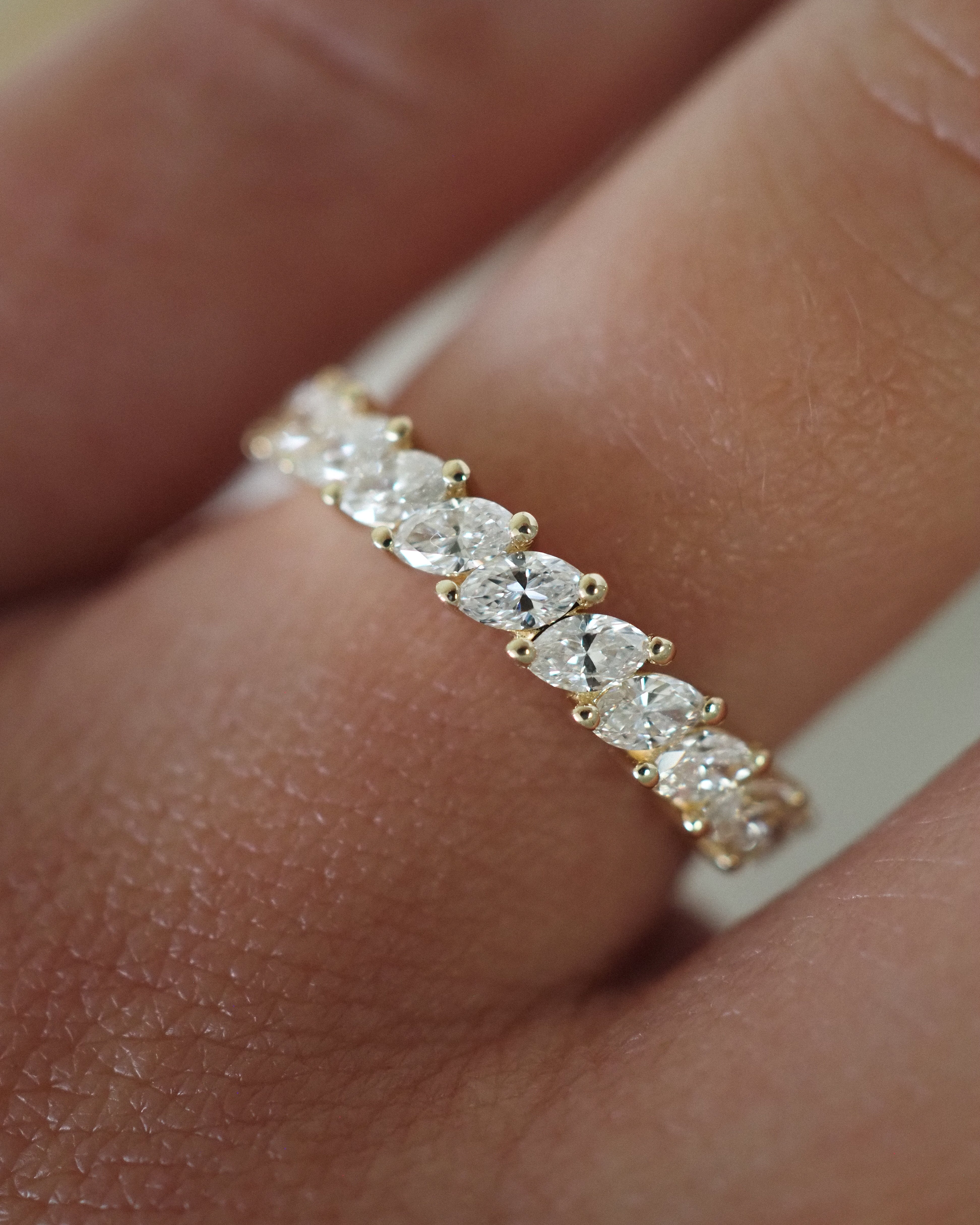 MARQUISE BAND RING - BOLDER