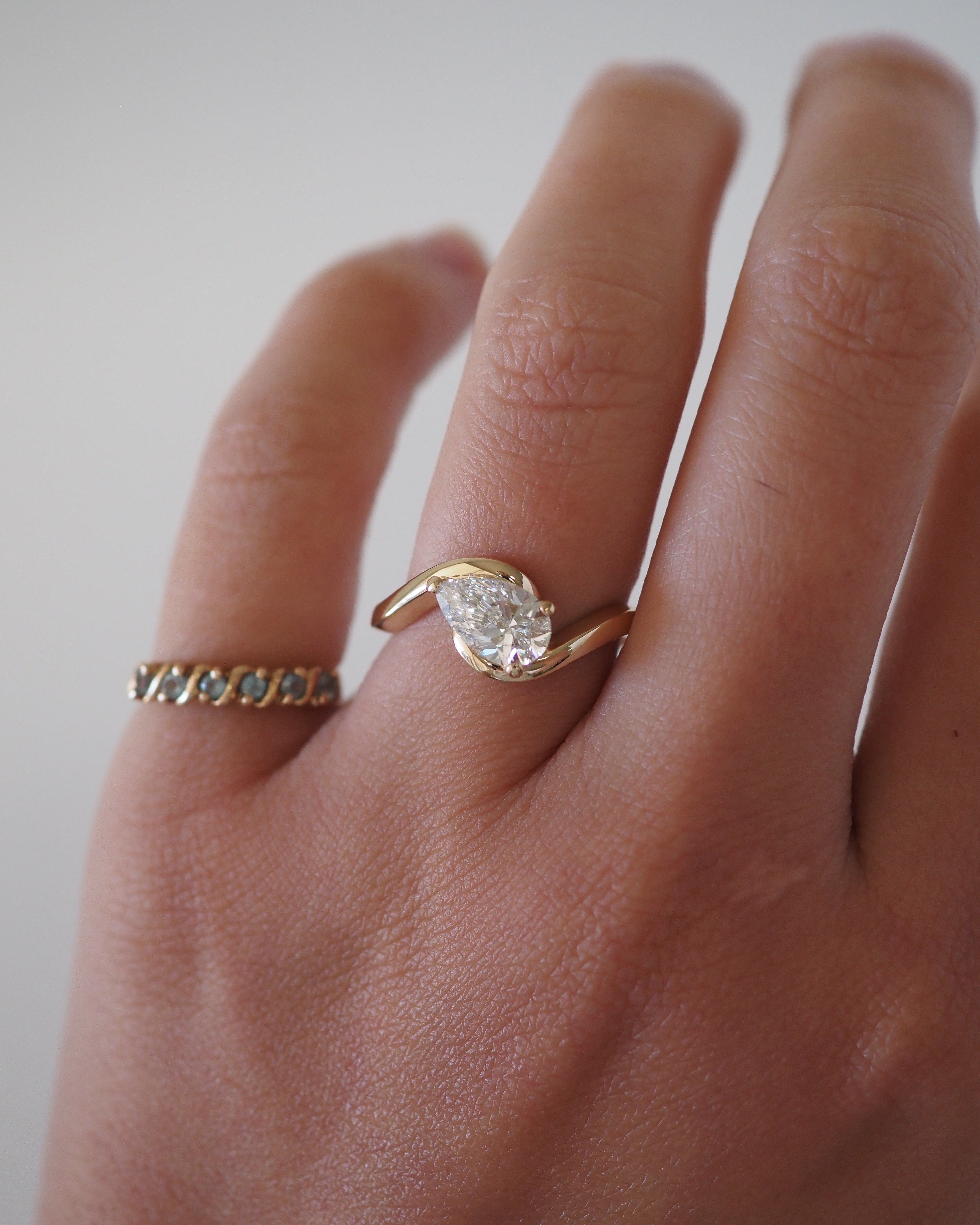 AVA RING