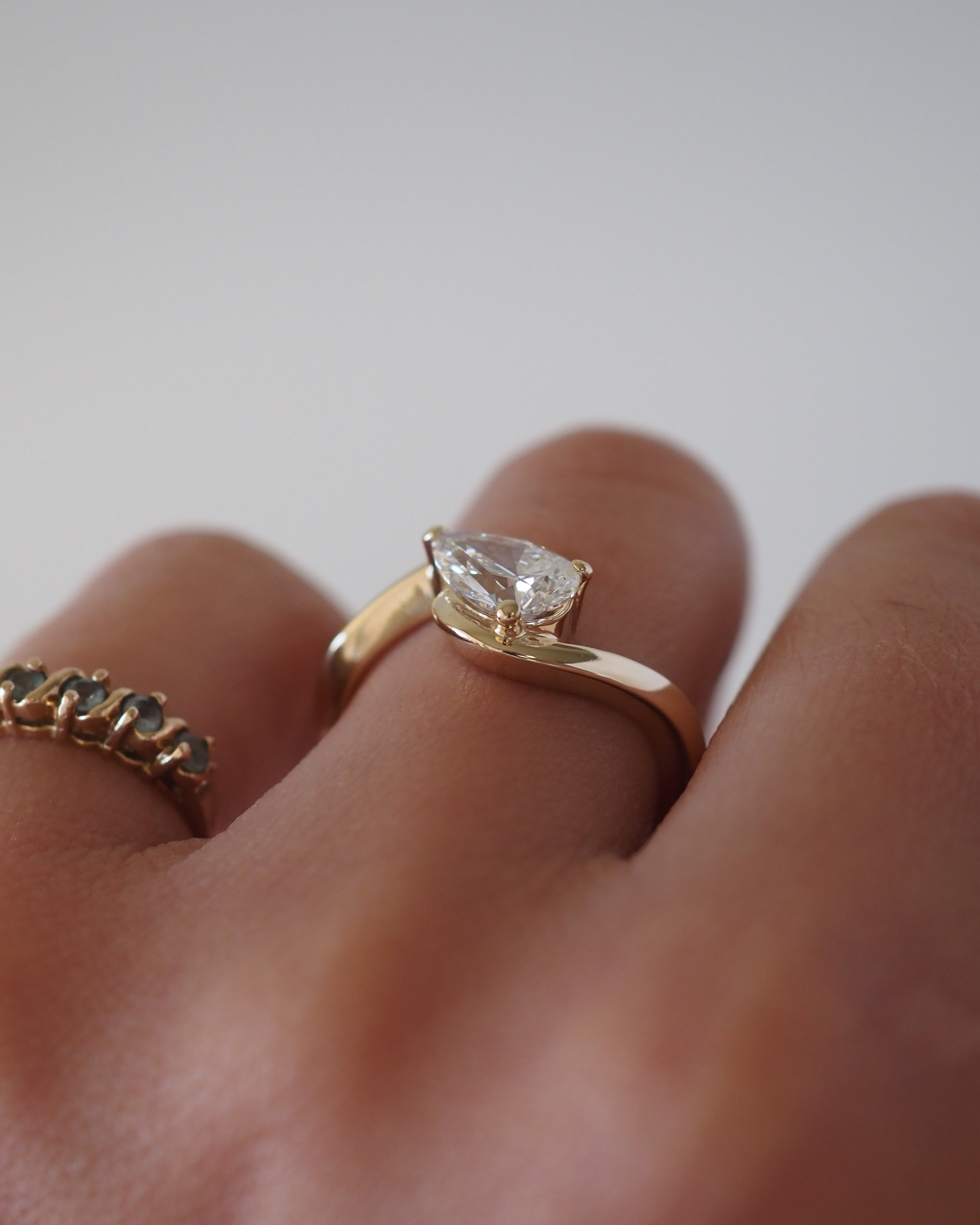 AVA RING
