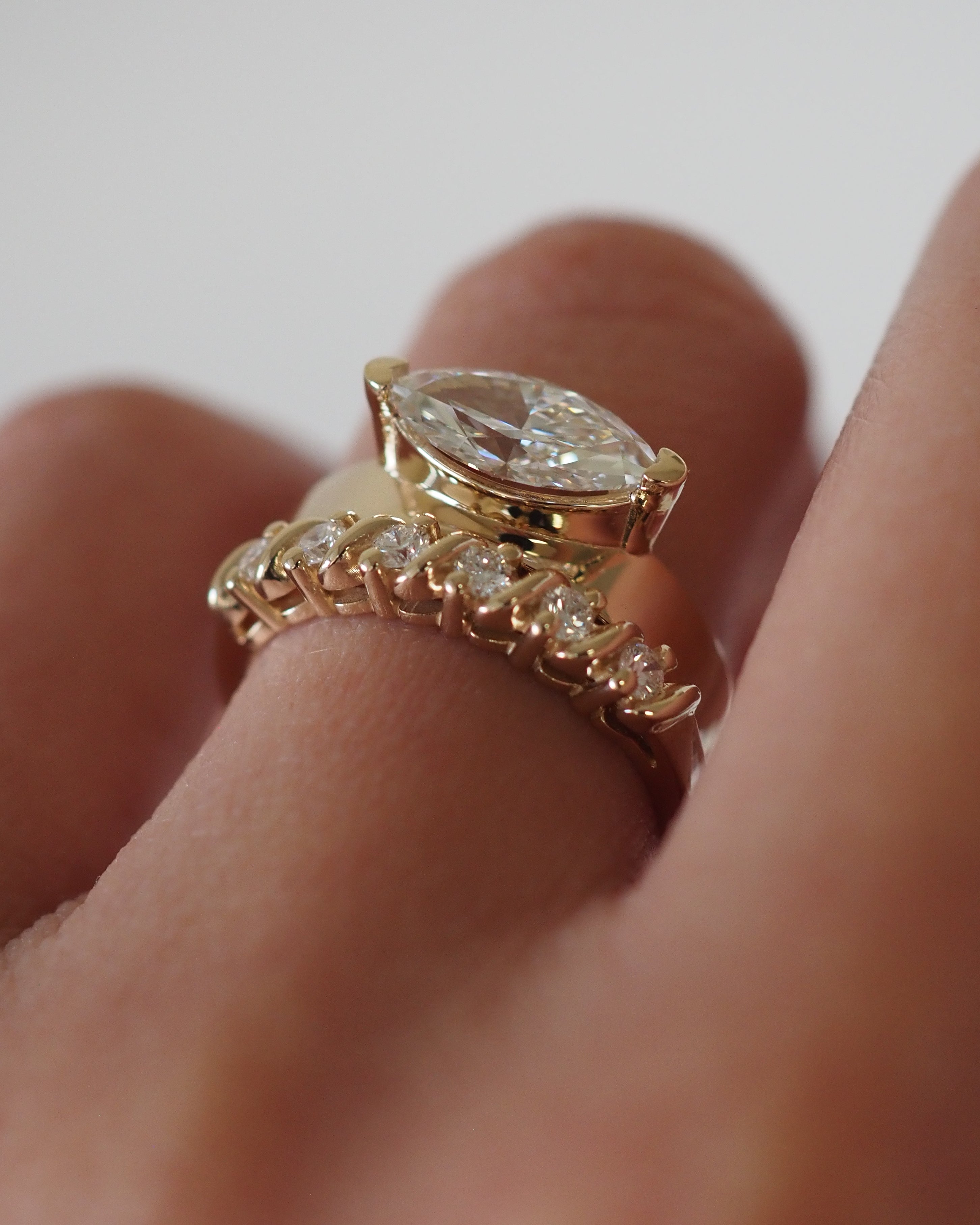 HAZEL RING - 1CT DIAMOND