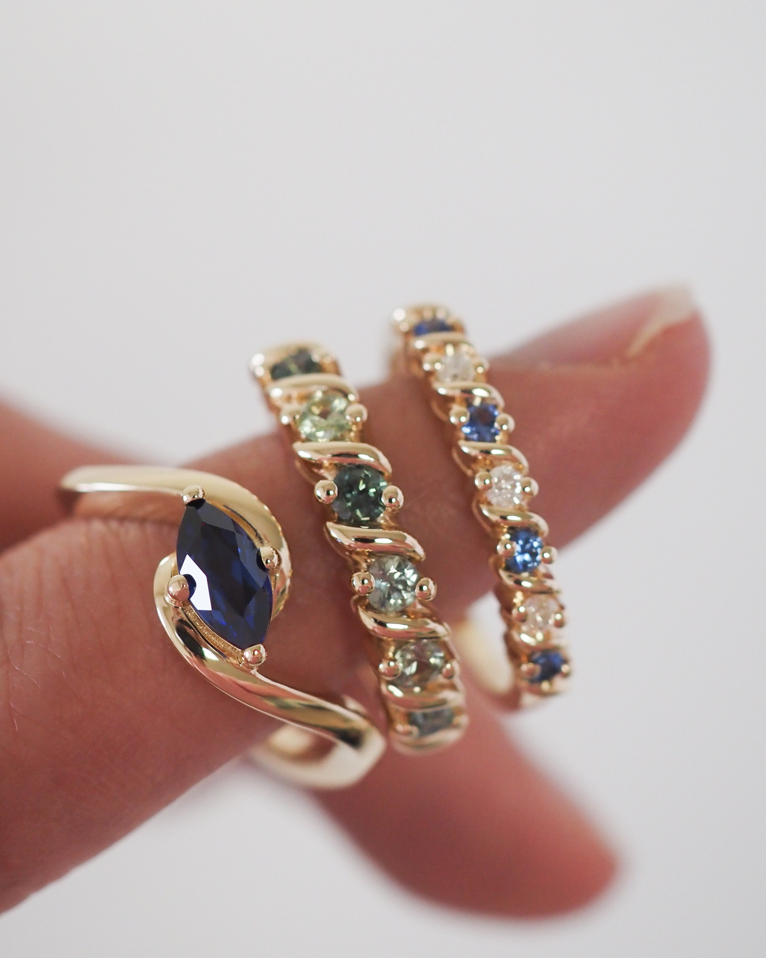 CARMEN RING - DEGRADE SAPPHIRES - SPECIAL EDITION