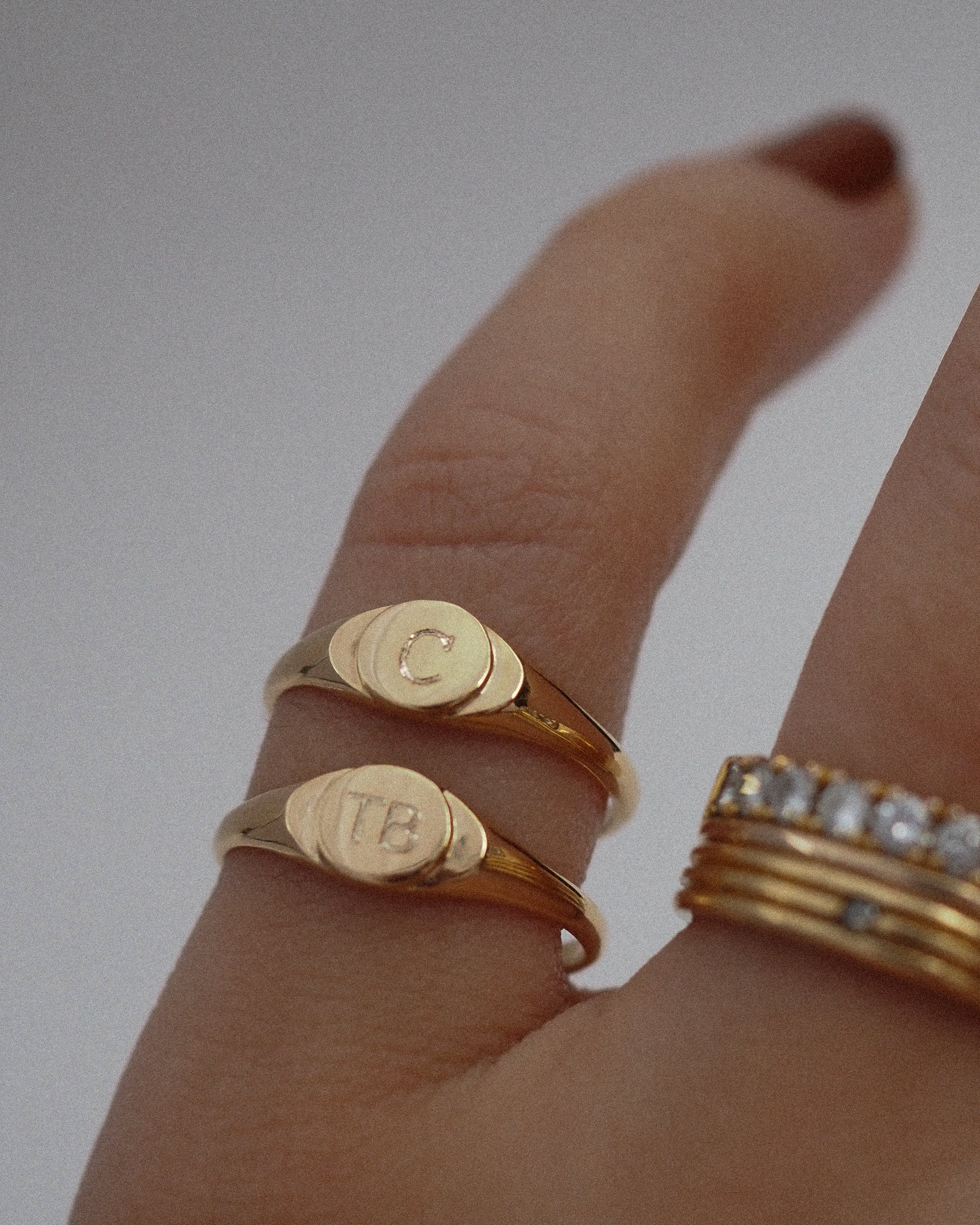 MINI SIGNET RING – PIAZ JEWELRY