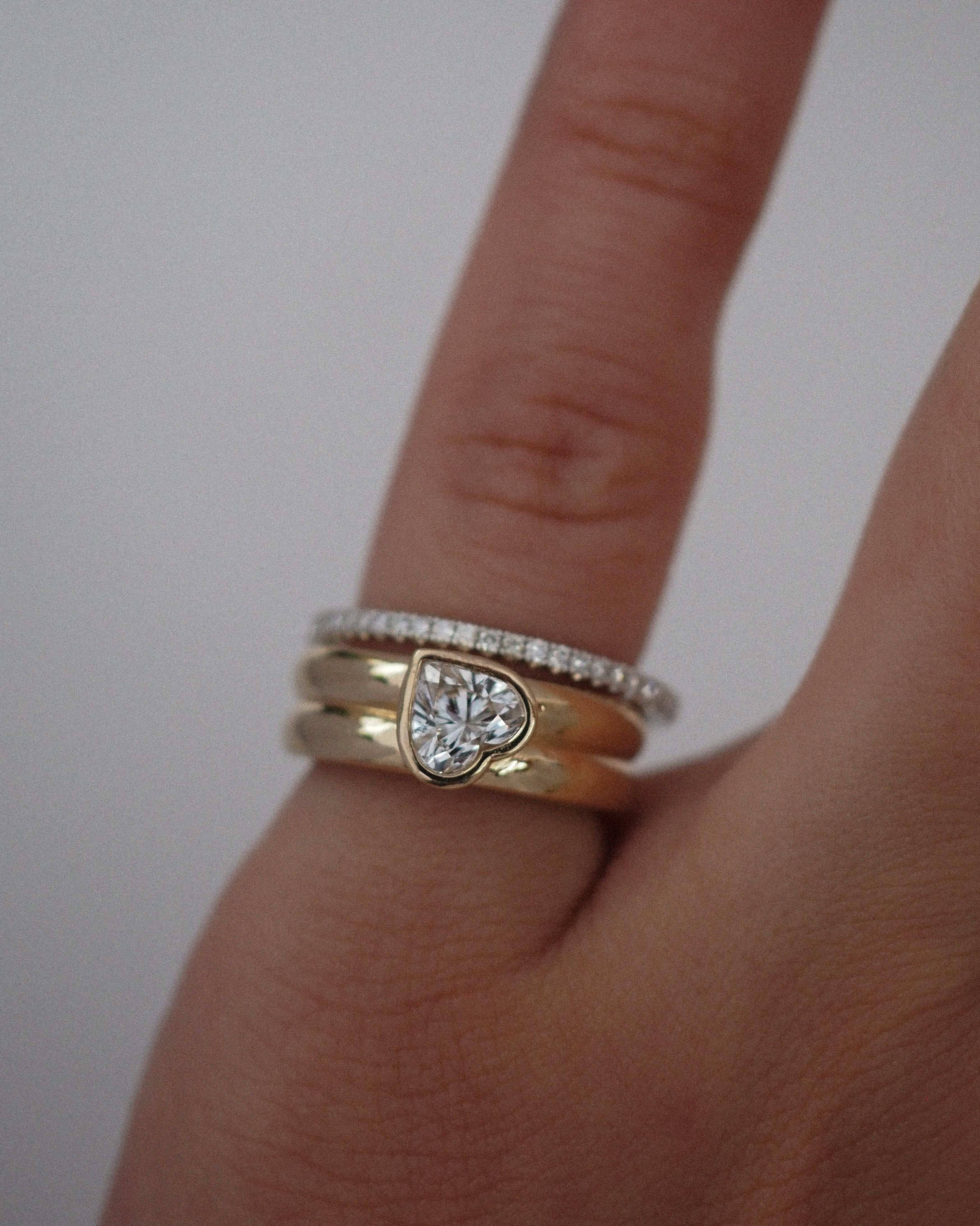 DAINTY DIAMONDS PINKY RING