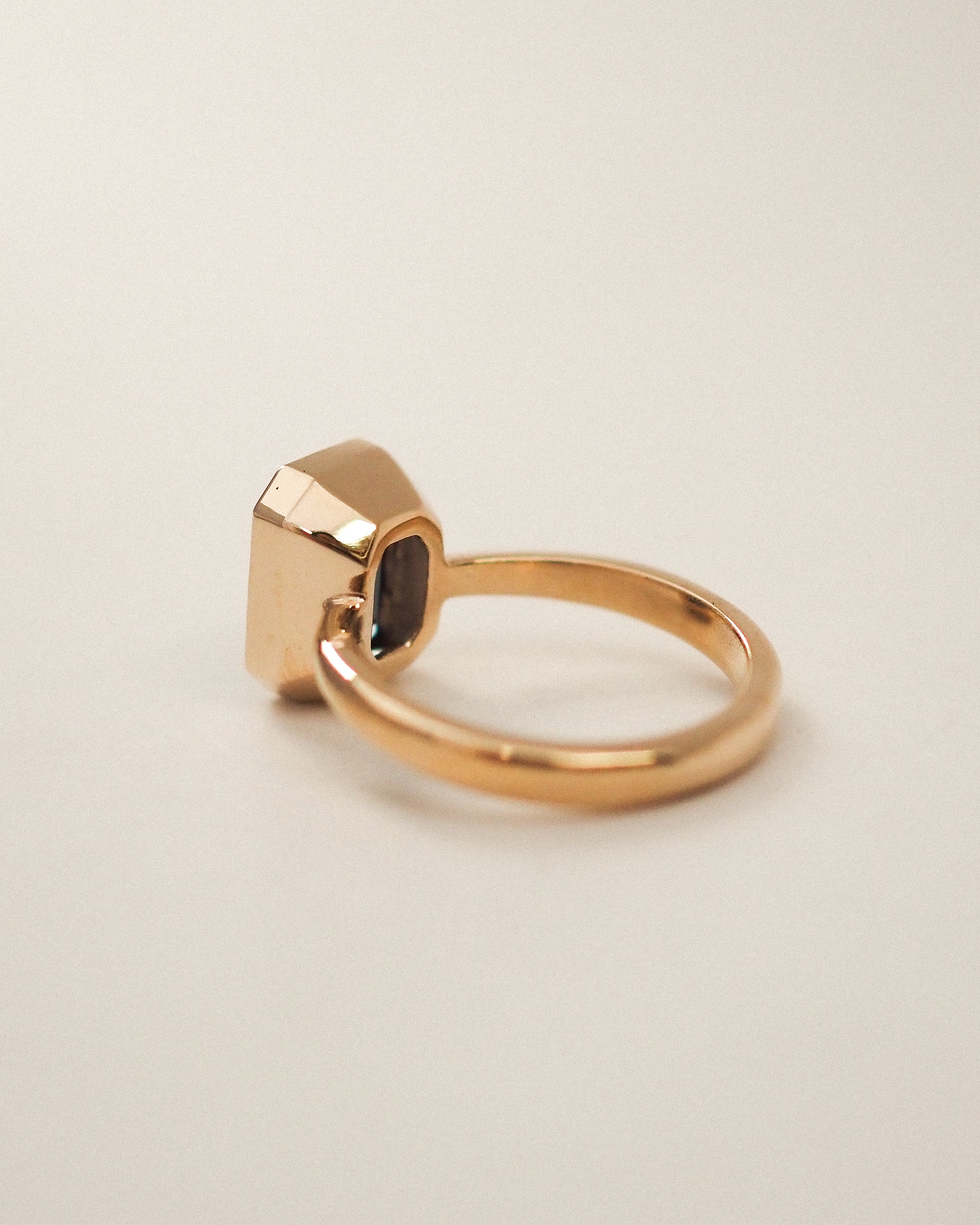 ALEXANDRITE PINKY RING