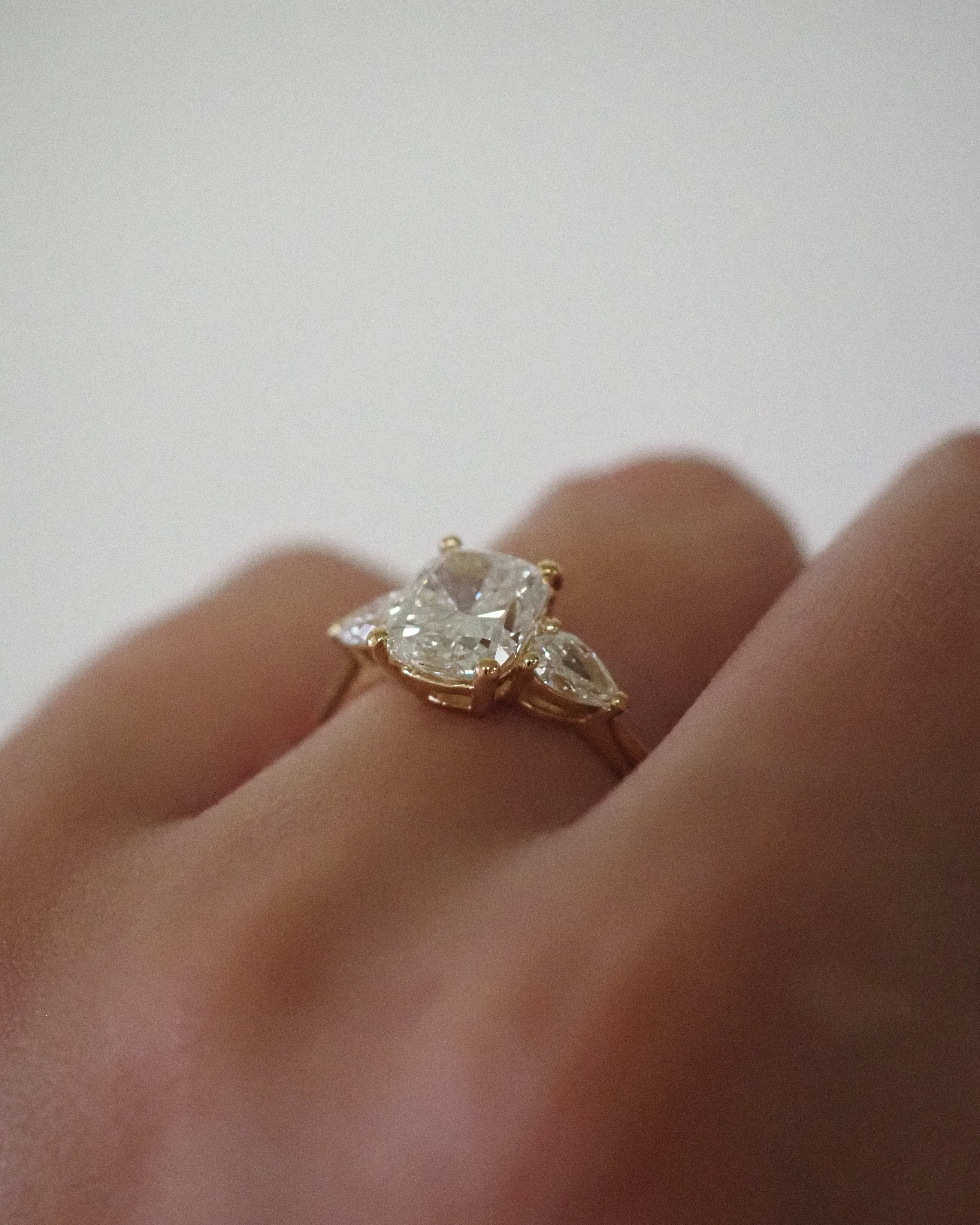 ELEANOR ENGAGEMENT RING