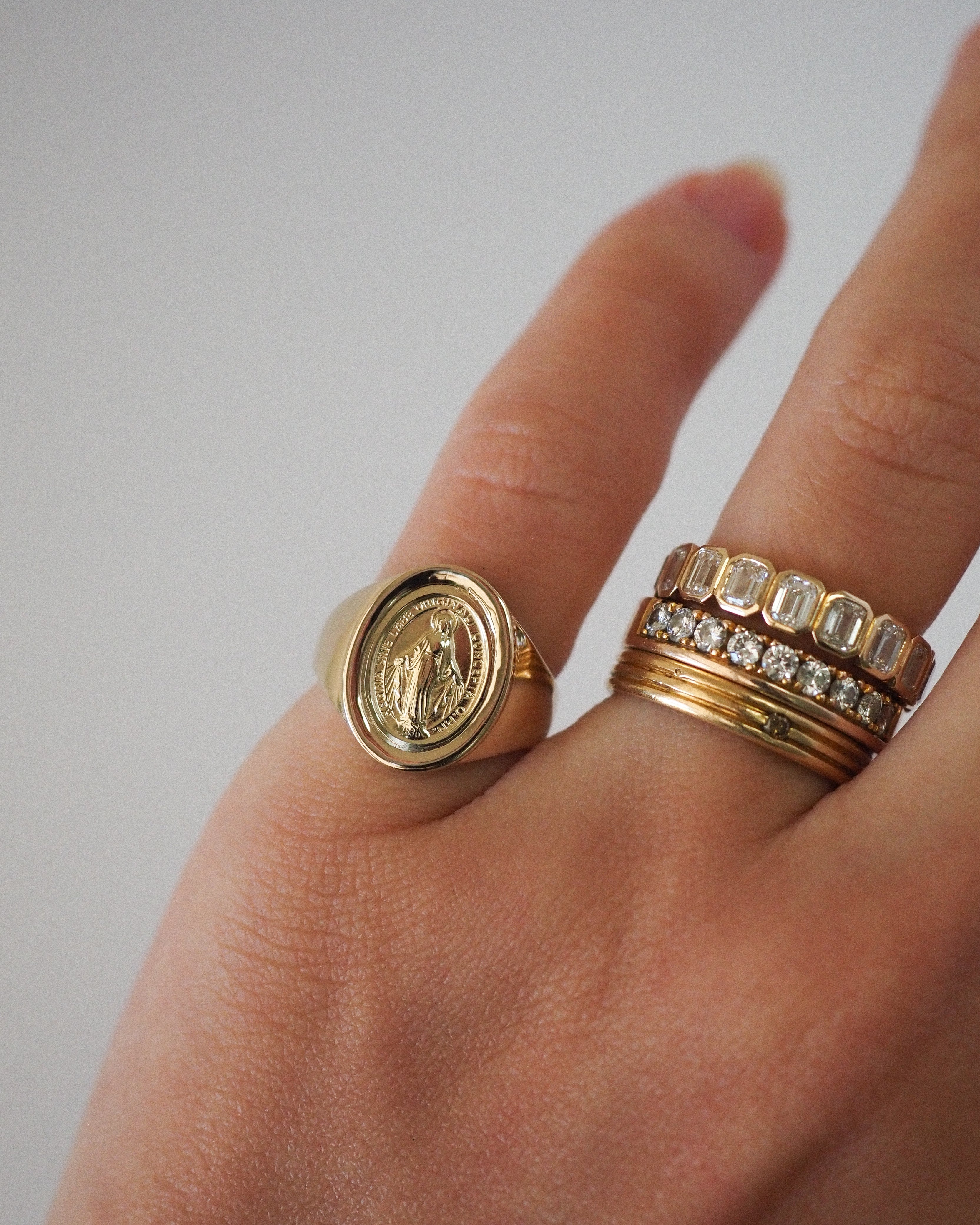 HOLY MEDAL SIGNET RING
