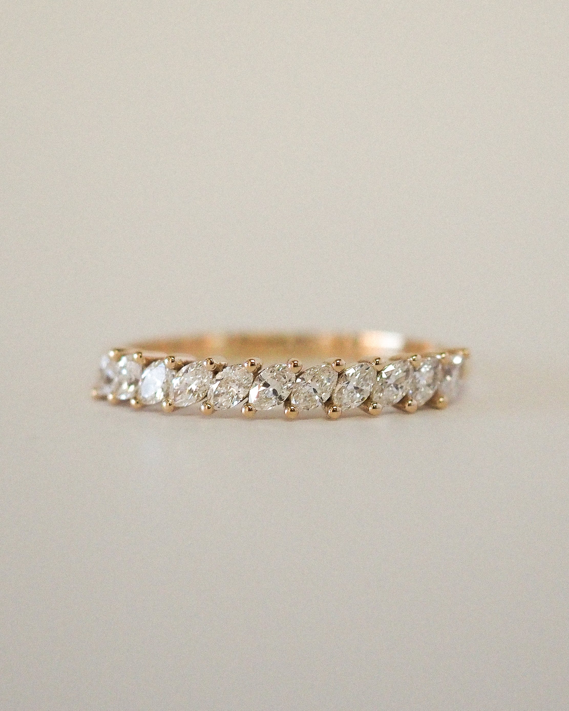 MARQUISE BAND RING - BOLDER