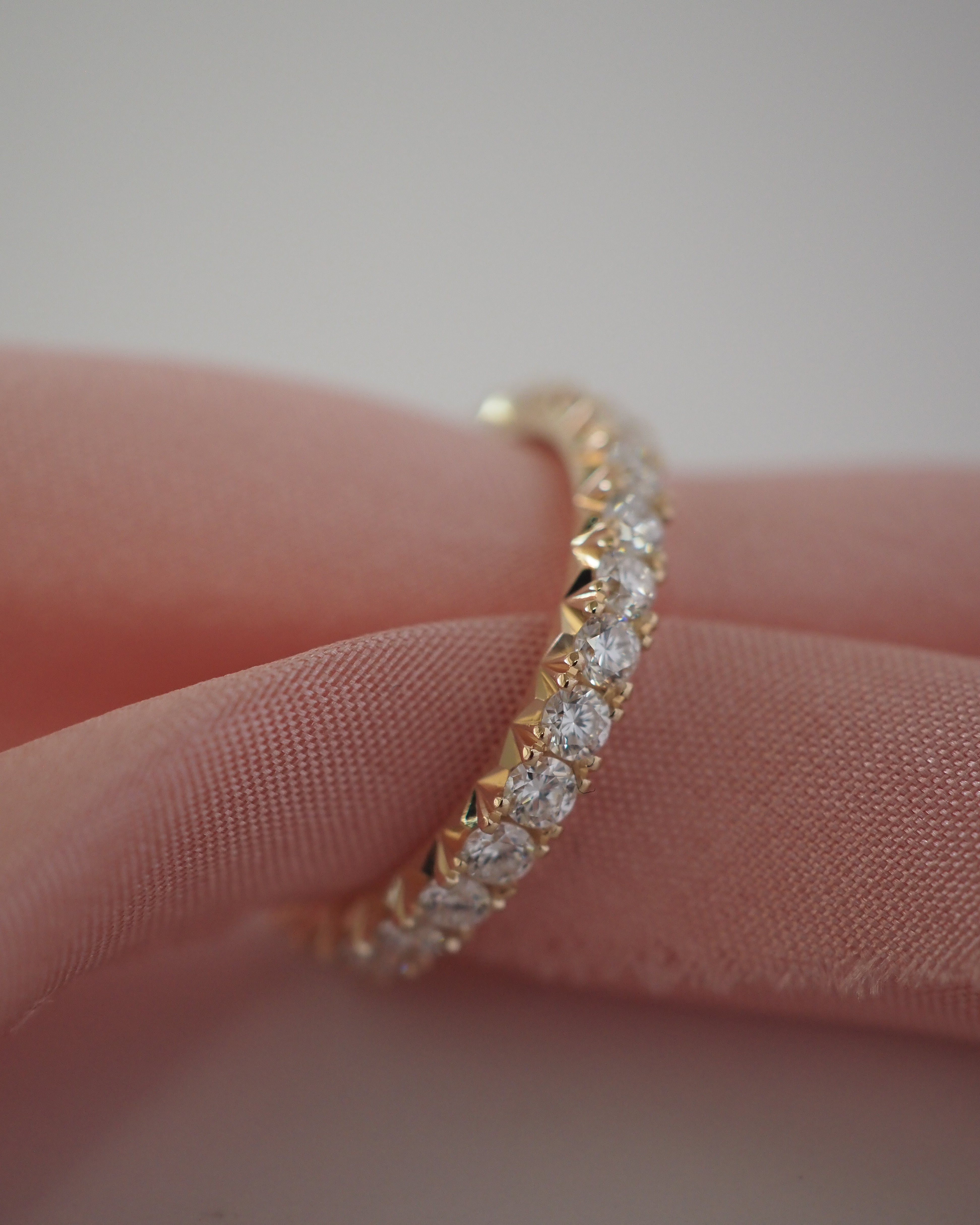 DIAMONDS PARISIEN RING - ETERNITY